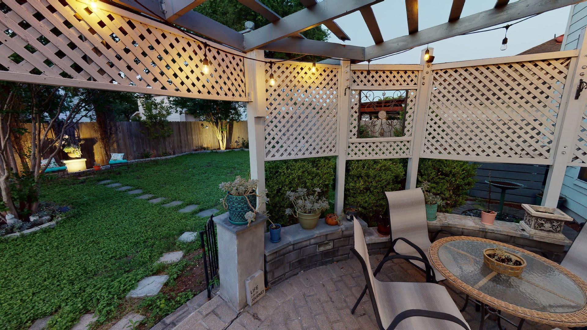 6616 Piedras Blanco Dr, Austin, TX 78747