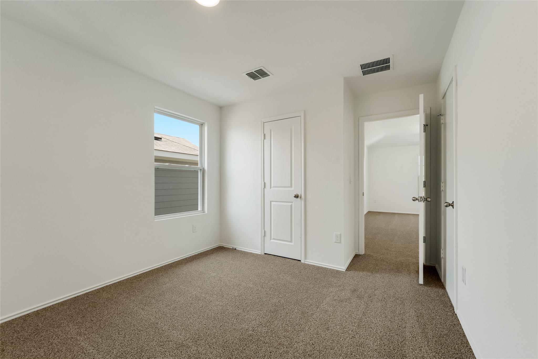 12206 Pike Bnd, Mustang Ridge, TX 78610