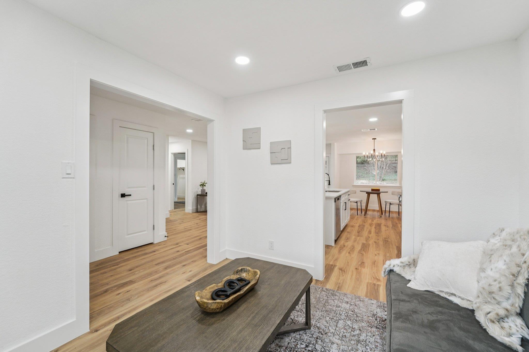 6014 London Dr, Austin, TX 78745