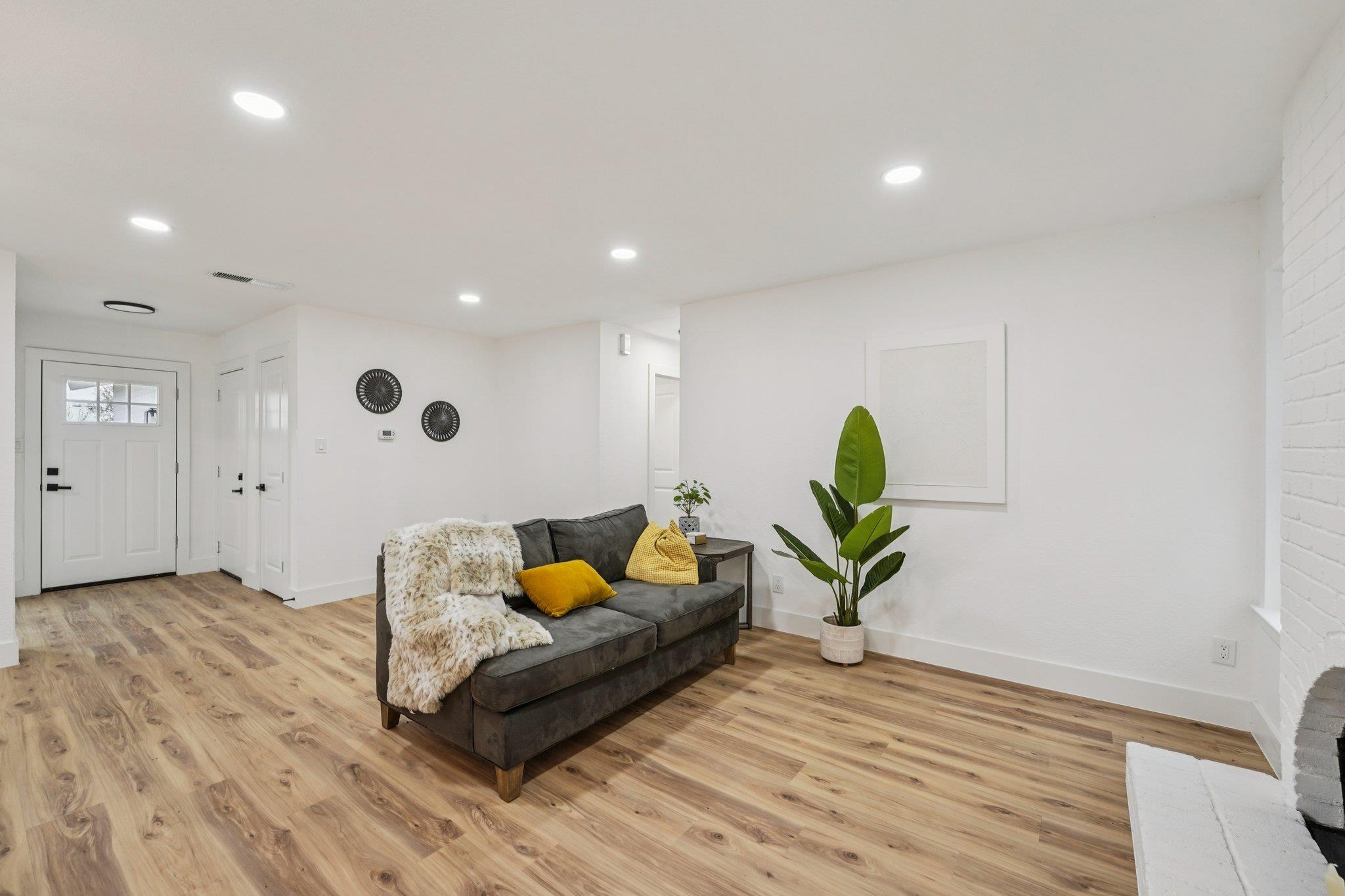 6014 London Dr, Austin, TX 78745