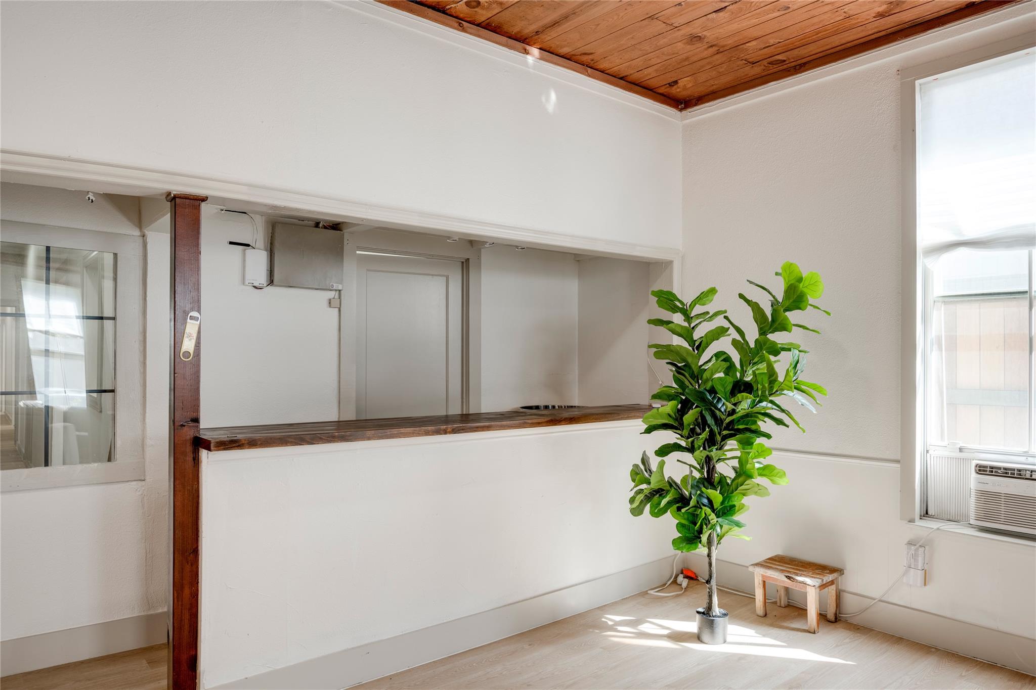 81 San Marcos St # F, Austin, TX 78702