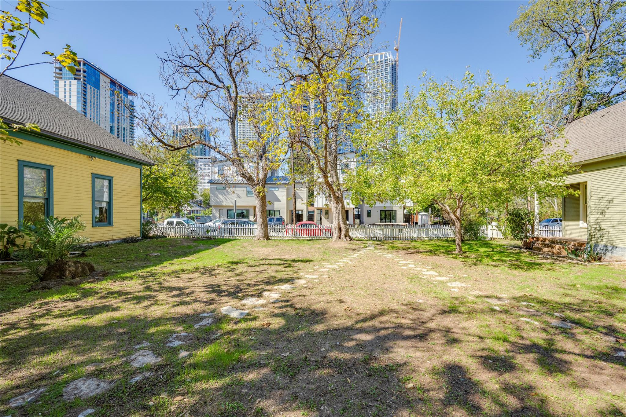 81 San Marcos St # F, Austin, TX 78702