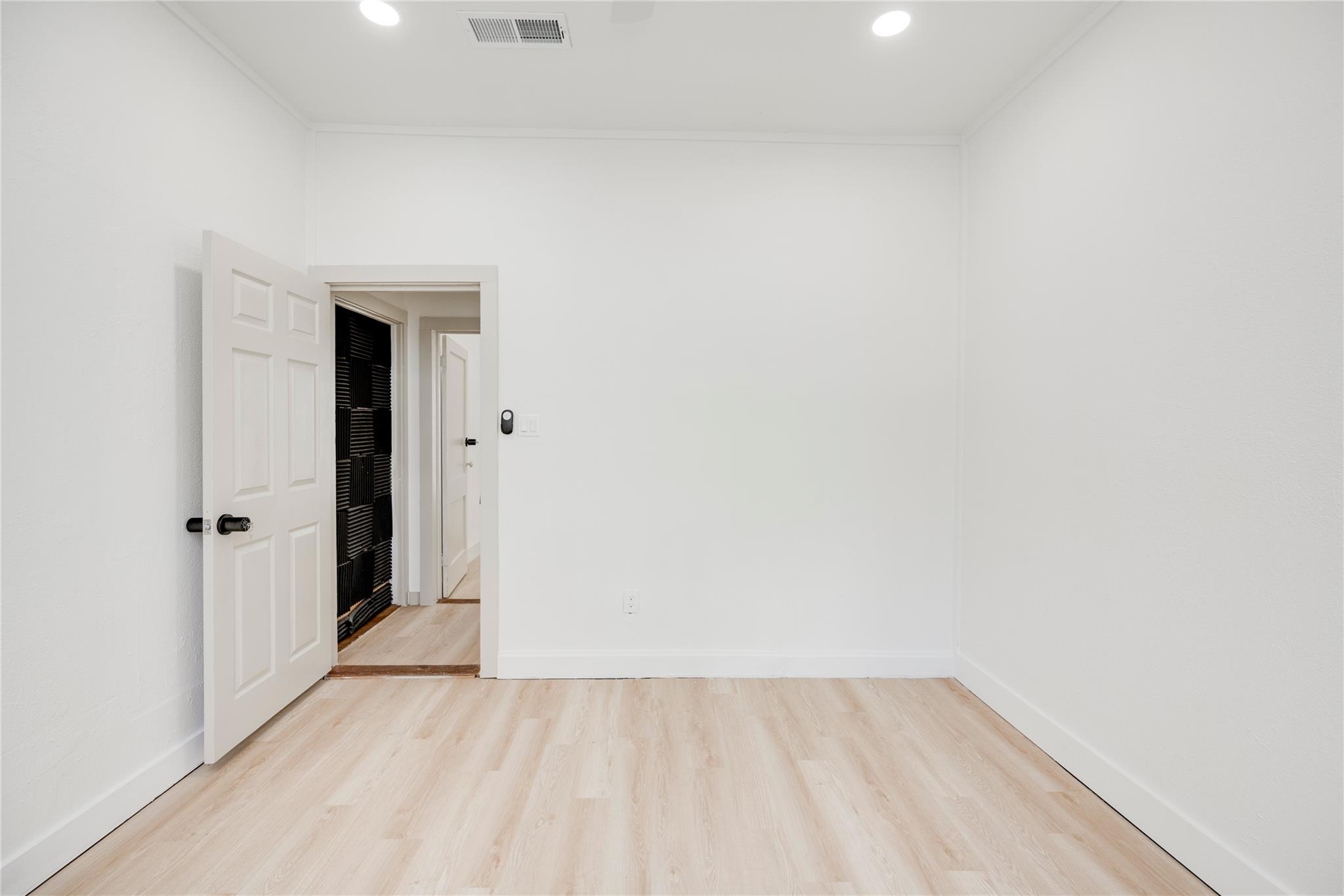 81 San Marcos St # F, Austin, TX 78702