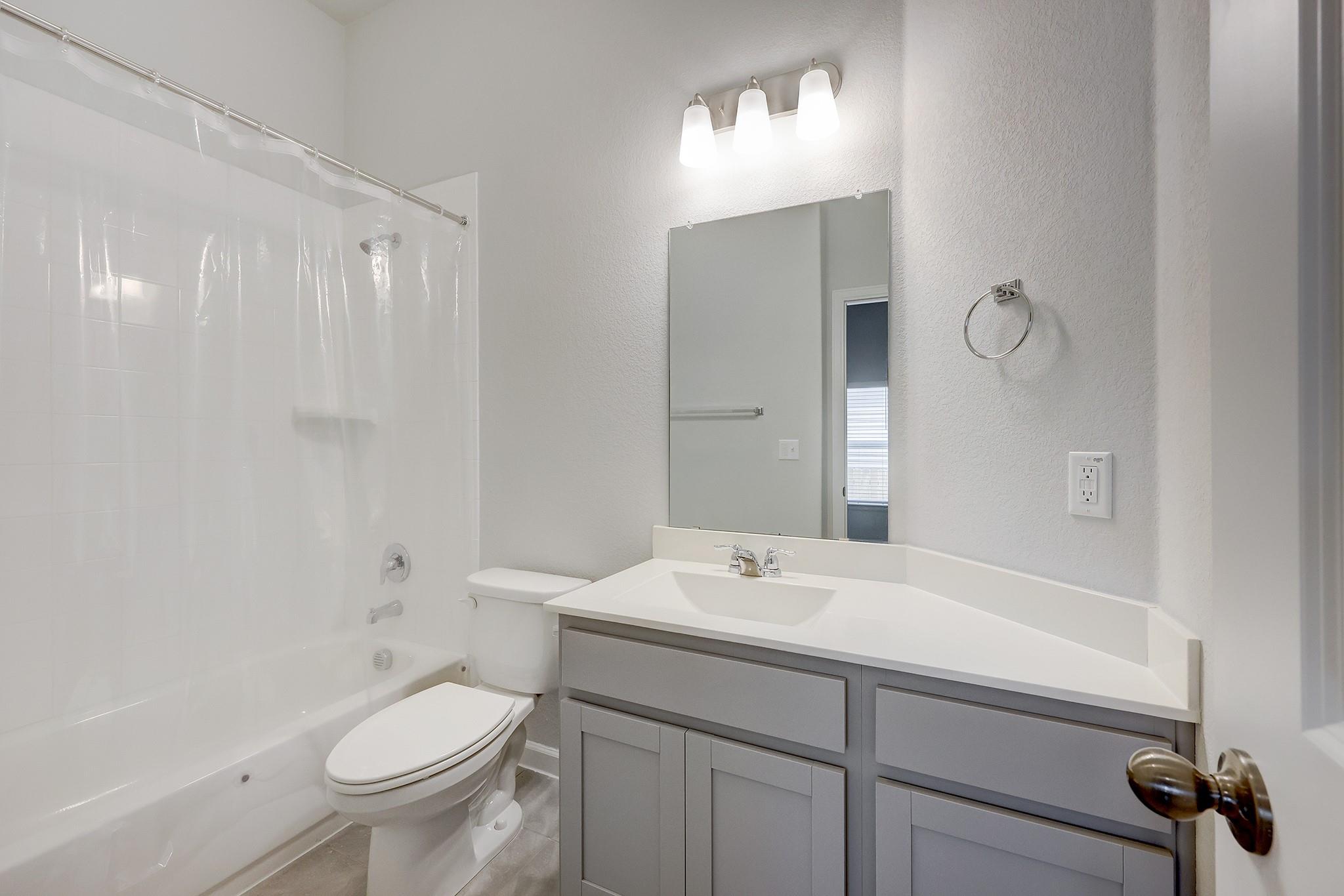 7708 Donnelley Dr, Austin, TX 78744