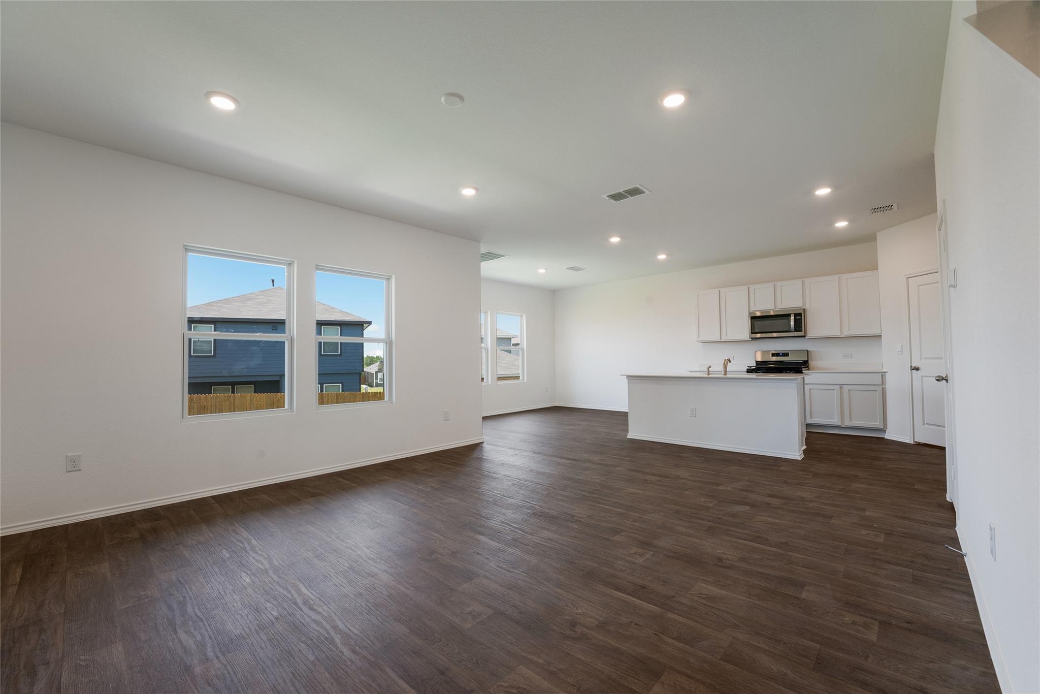 12207 Douglas Fir Cir, Mustang Ridge, TX 78610