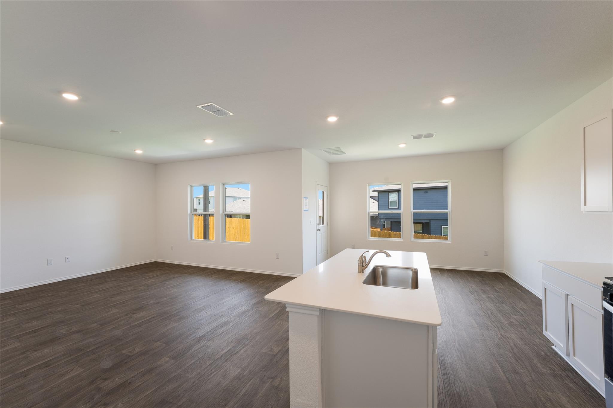 12207 Douglas Fir Cir, Mustang Ridge, TX 78610