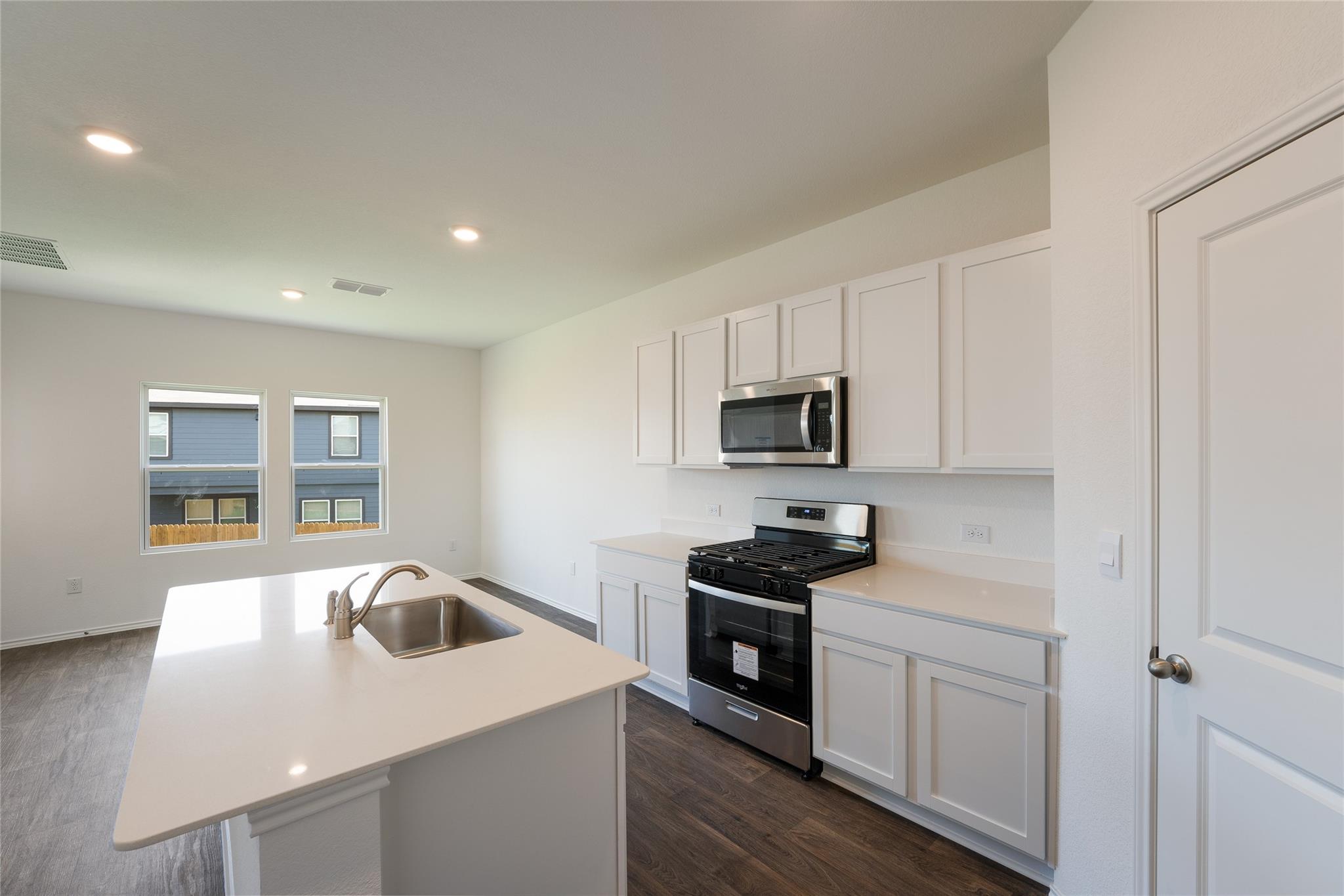 12207 Douglas Fir Cir, Mustang Ridge, TX 78610