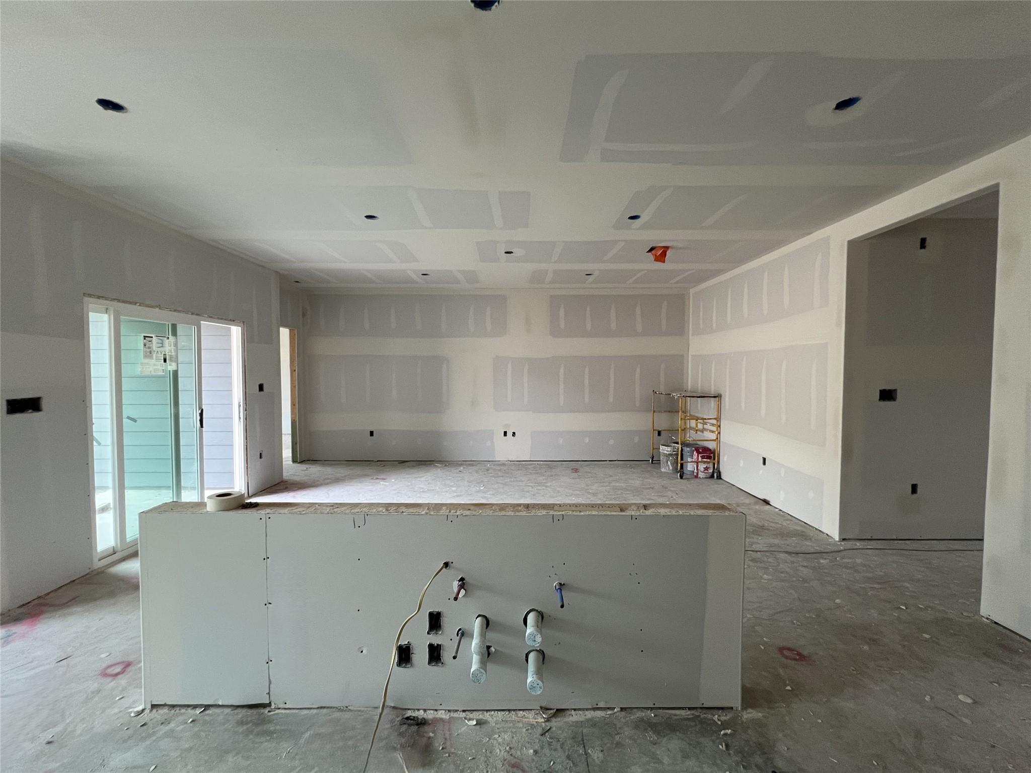 317 Willow Heights Dr, Hutto, TX 78634