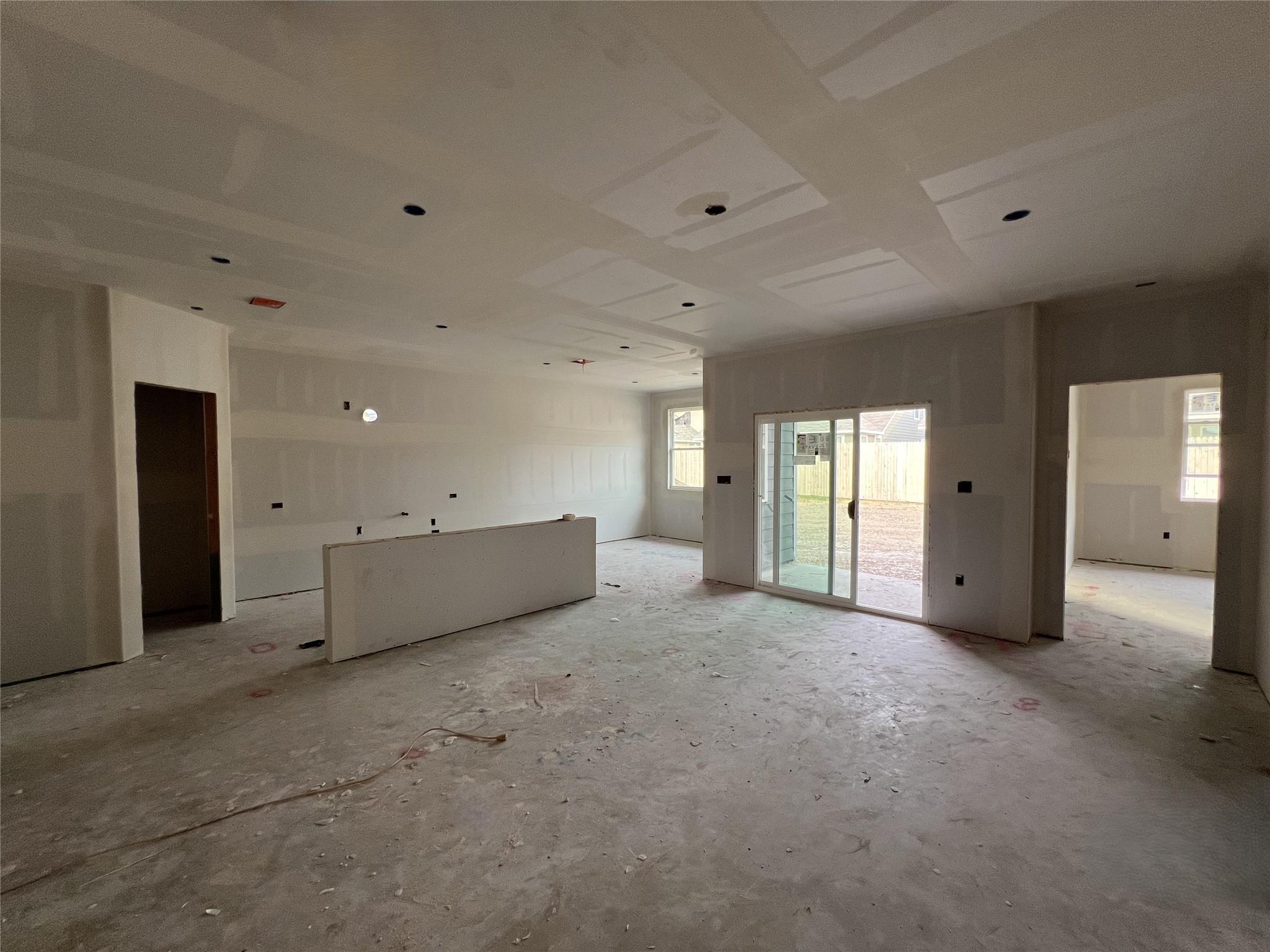 317 Willow Heights Dr, Hutto, TX 78634