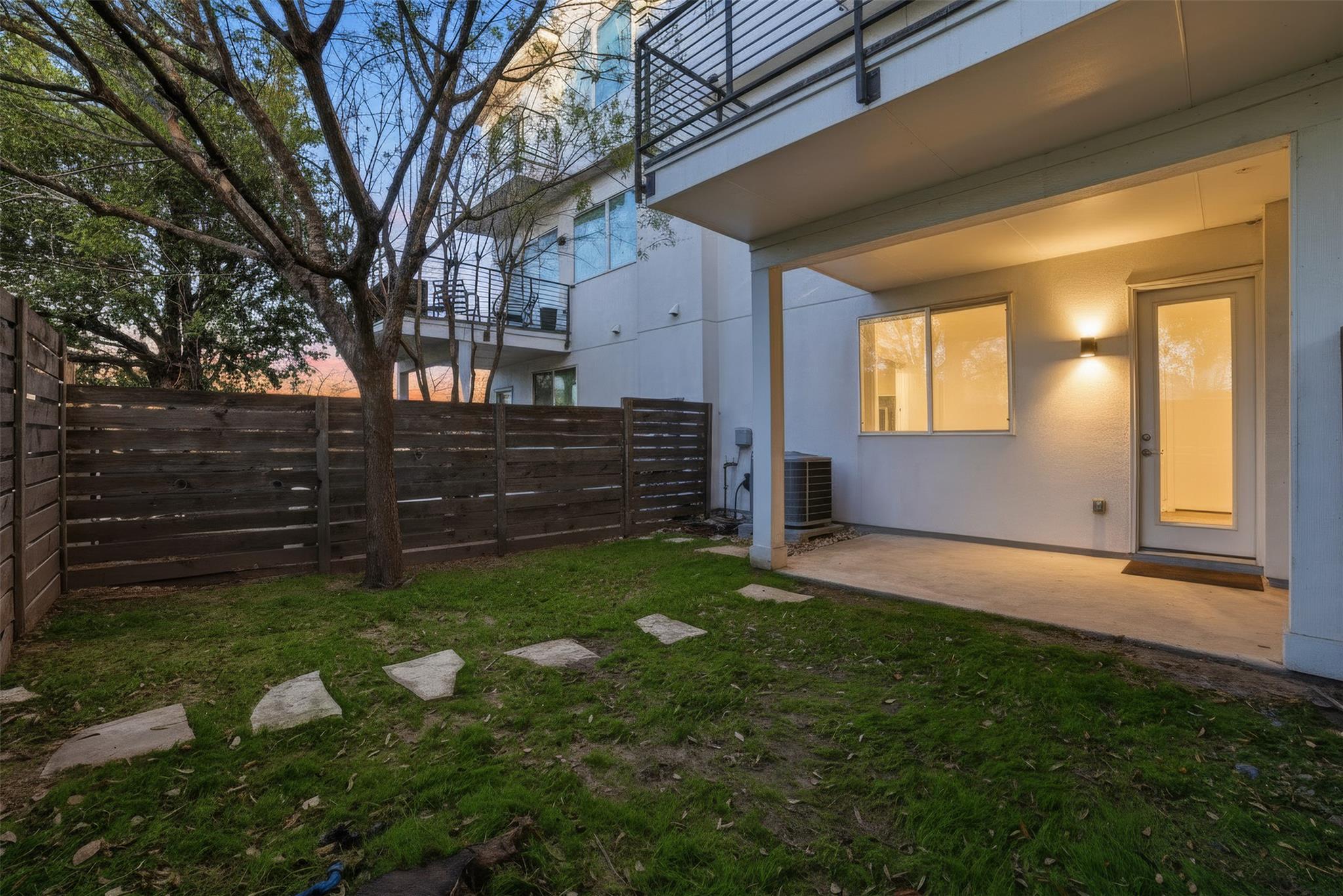 1801 E 2nd St # 2, Austin, TX 78702