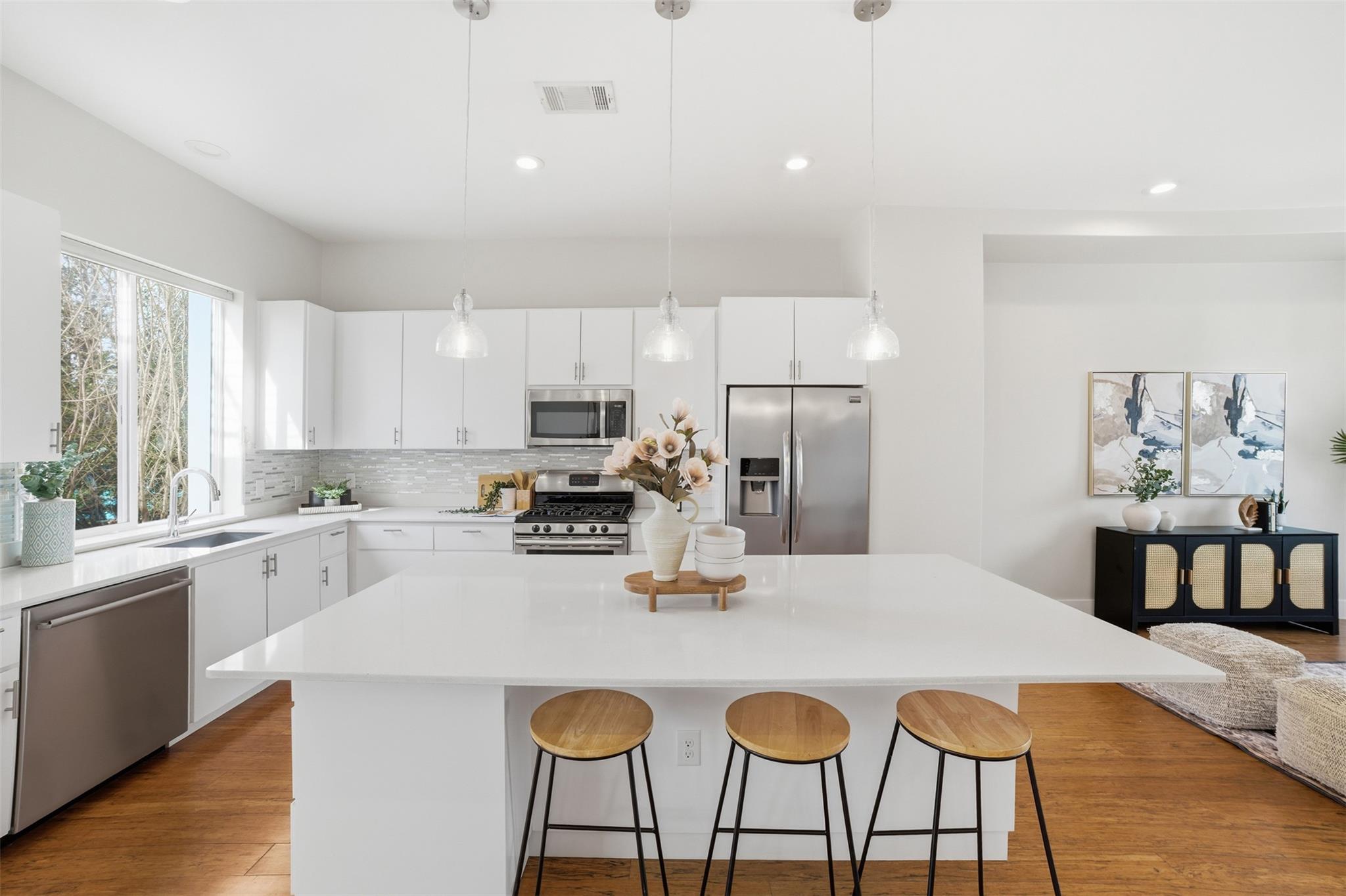 1801 E 2nd St # 2, Austin, TX 78702