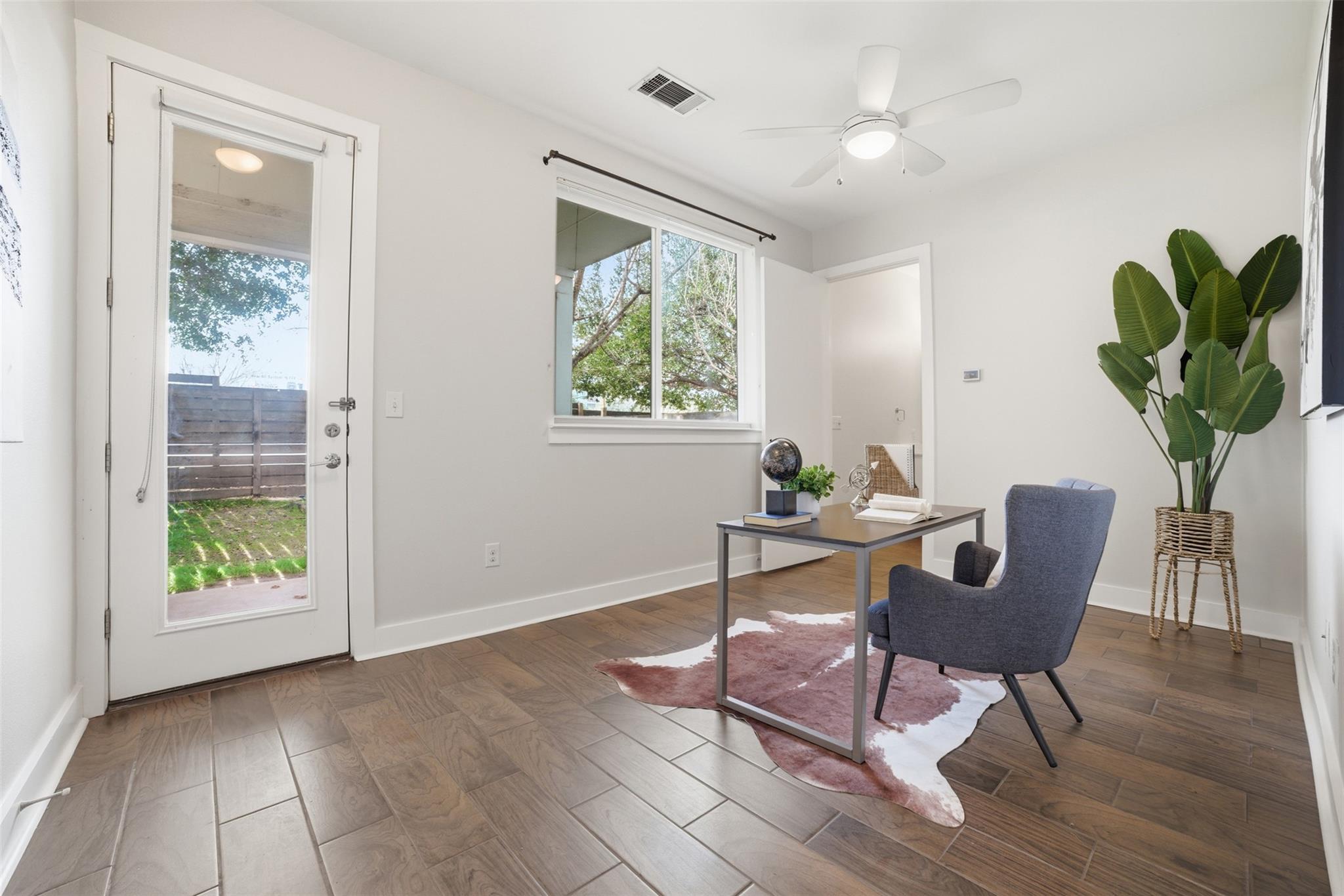 1801 E 2nd St # 2, Austin, TX 78702