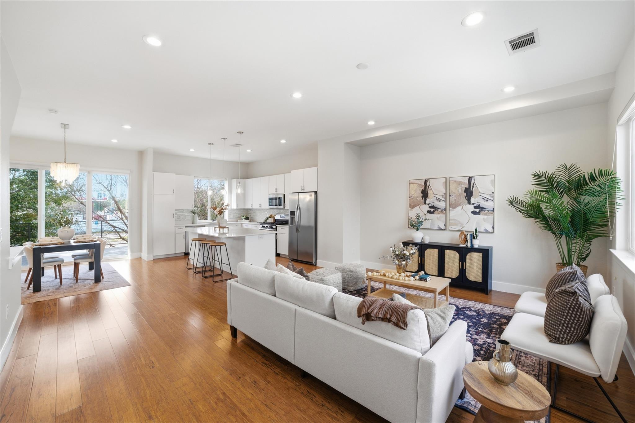 1801 E 2nd St # 2, Austin, TX 78702