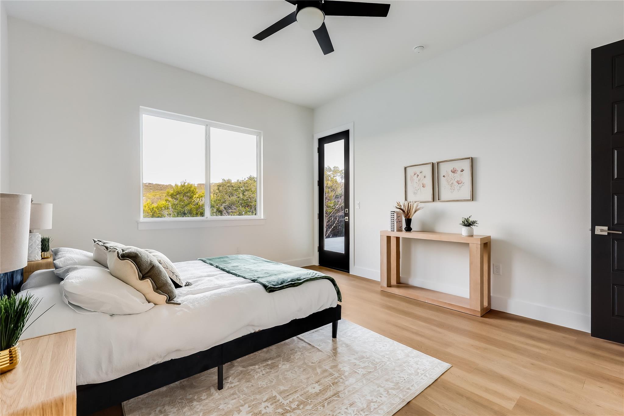 8009 Flintlock Cir, Lago Vista, TX 78645