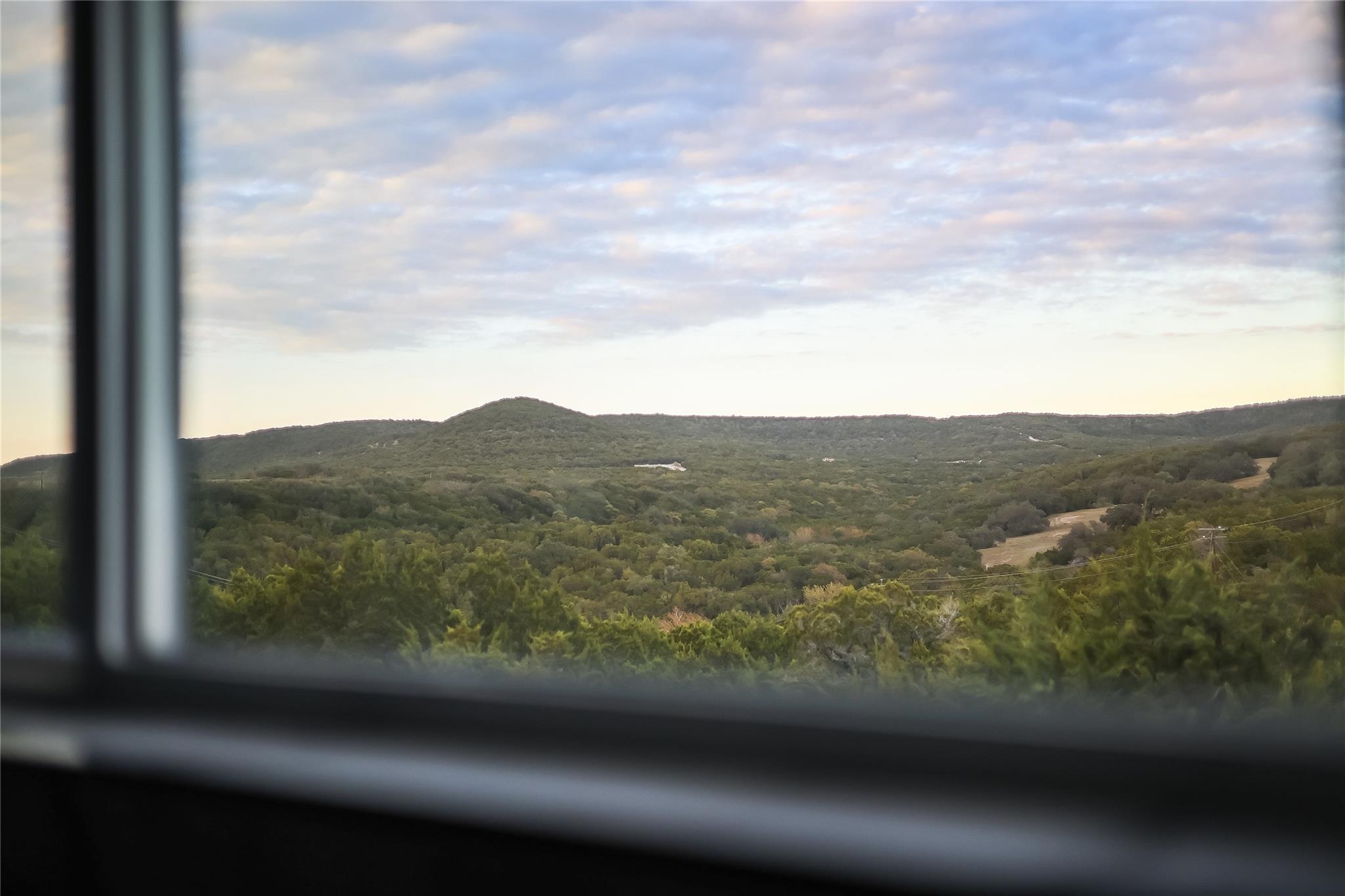 8009 Flintlock Cir, Lago Vista, TX 78645