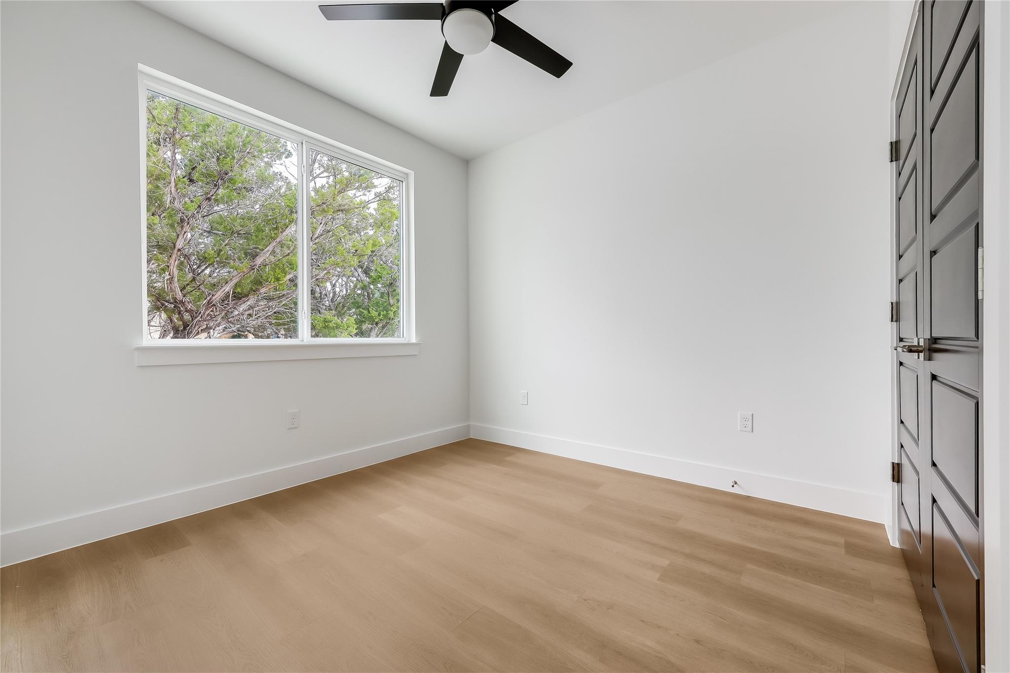 8009 Flintlock Cir, Lago Vista, TX 78645