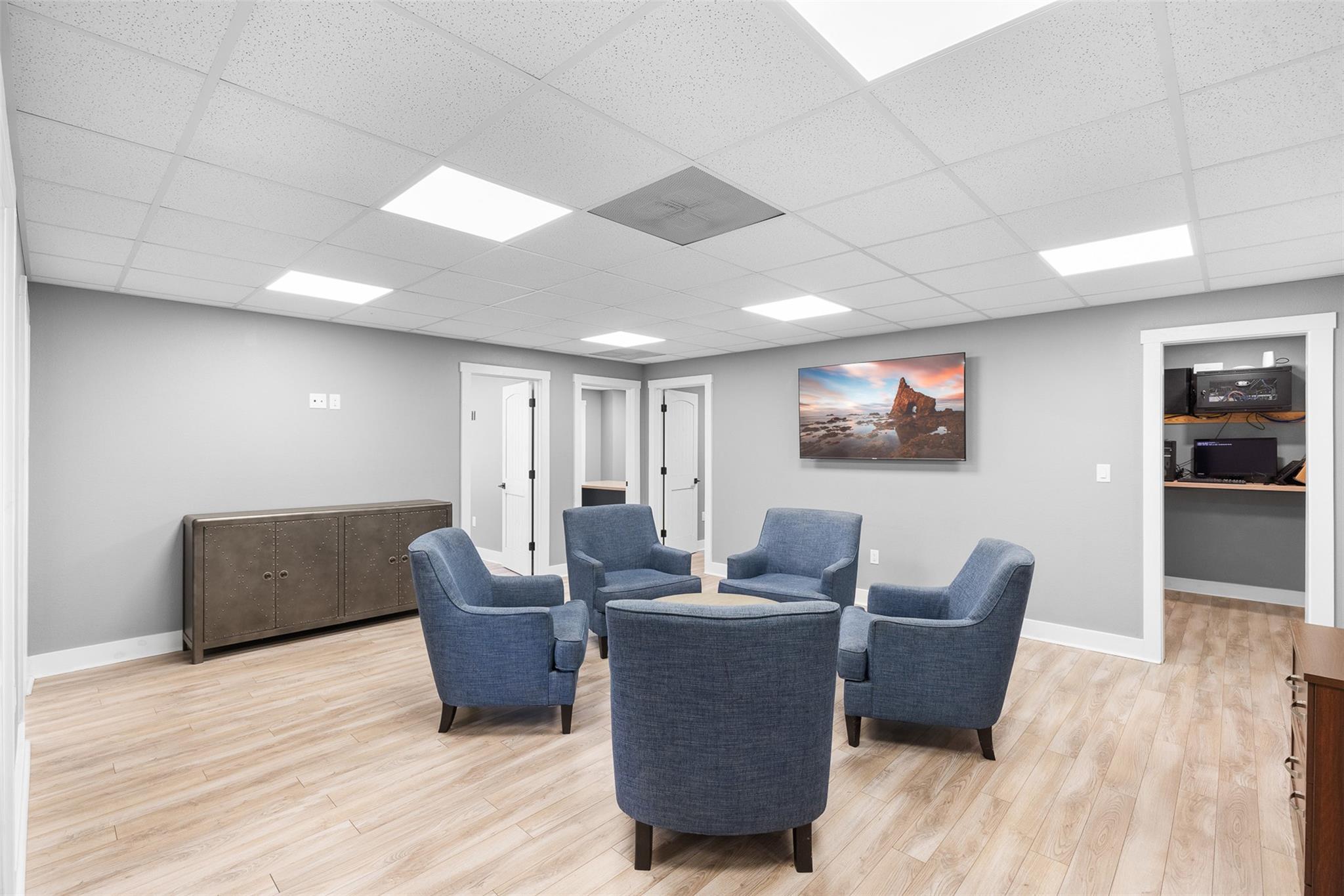 406 N Gray St, Caldwell, TX 77836