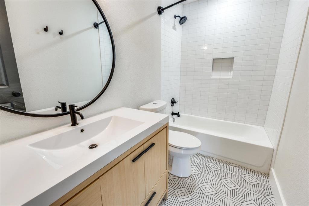 7901 Keswick Dr, Austin, TX 78745