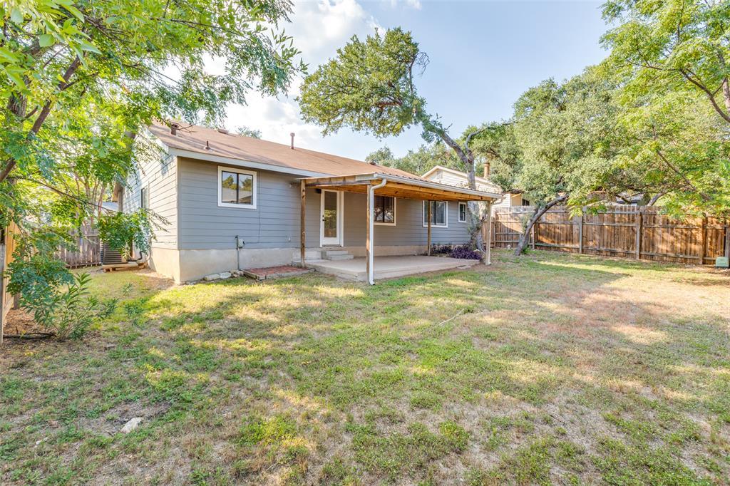 7901 Keswick Dr, Austin, TX 78745