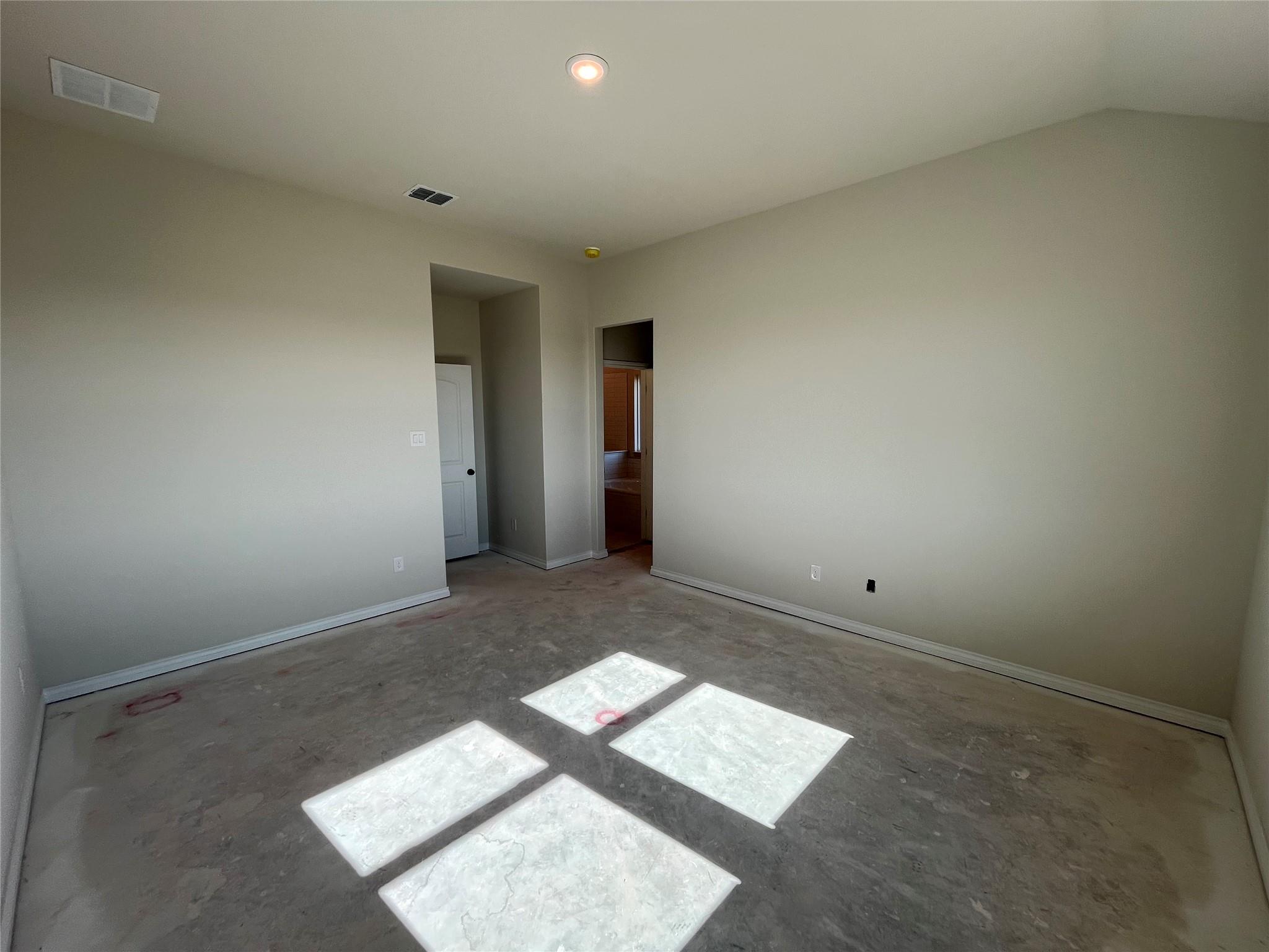 116 Clover Bnd, Liberty Hill, TX 78642