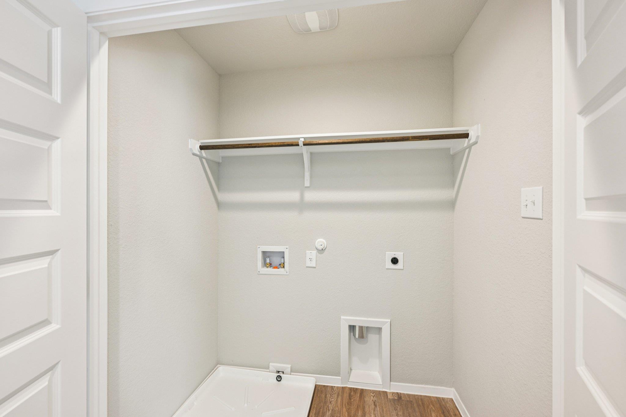 116 Adze Dr, Liberty Hill, TX 78642