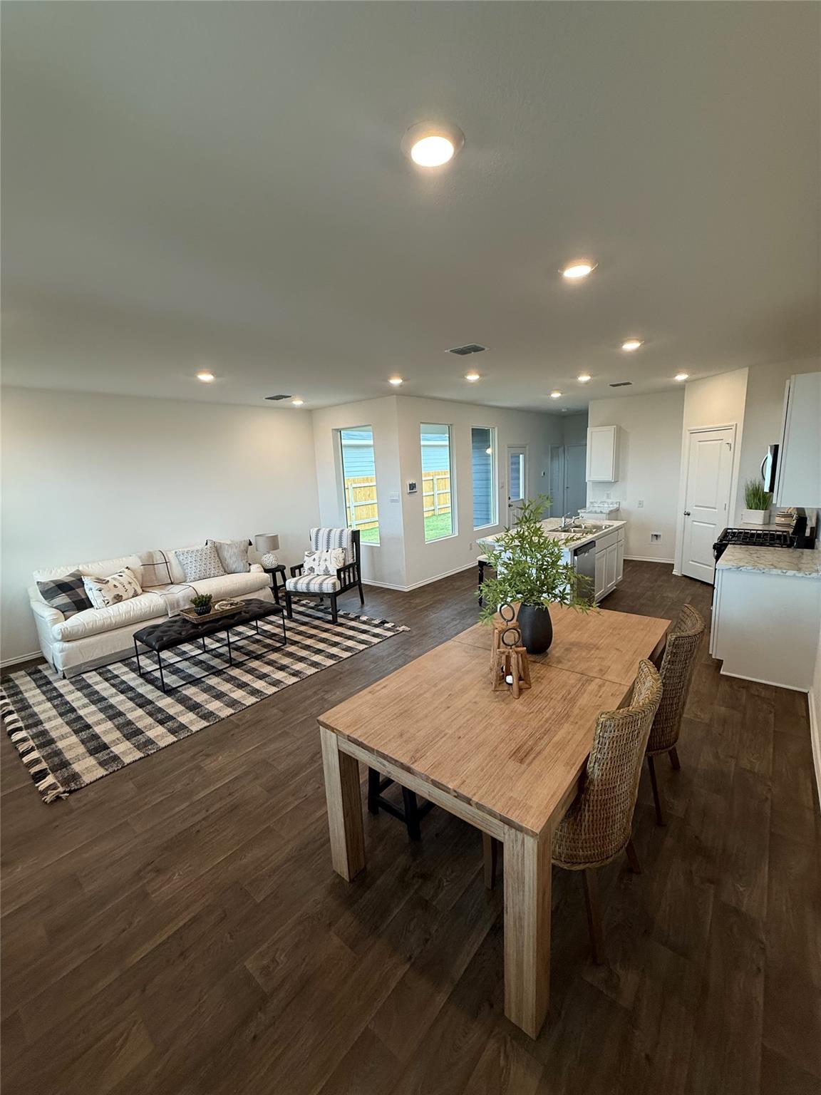 205 Puerto Plata Ave, Bastrop, TX 78602