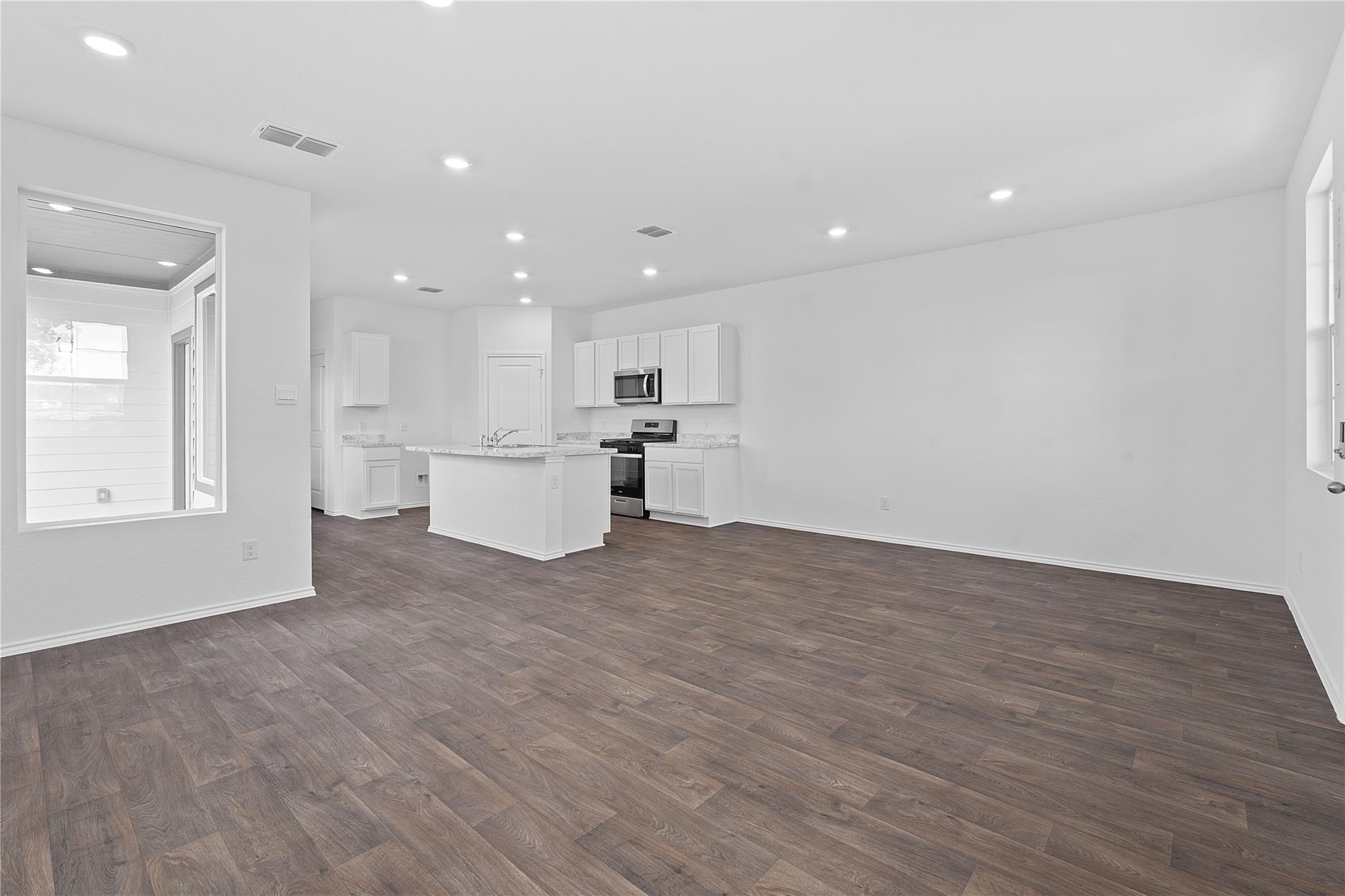 205 Puerto Plata Ave, Bastrop, TX 78602