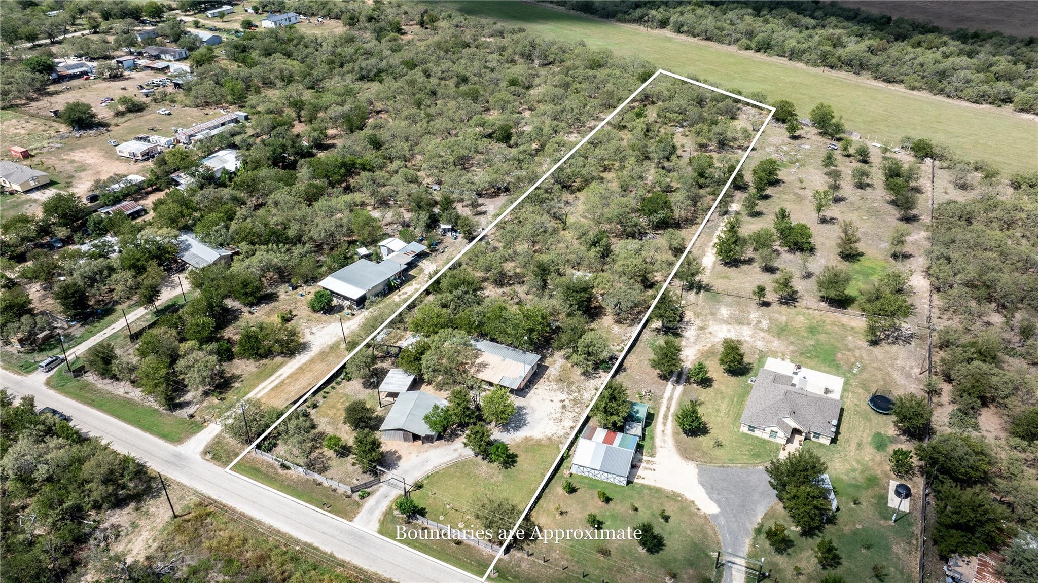 310 Union Hill Rd, Luling, TX 78648