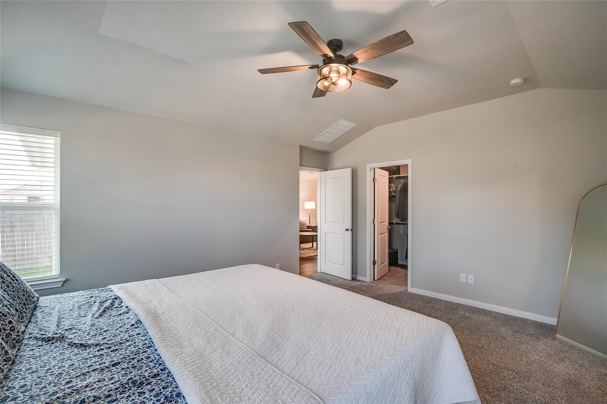 403 Grapefruit Rd, Hutto, TX 78634