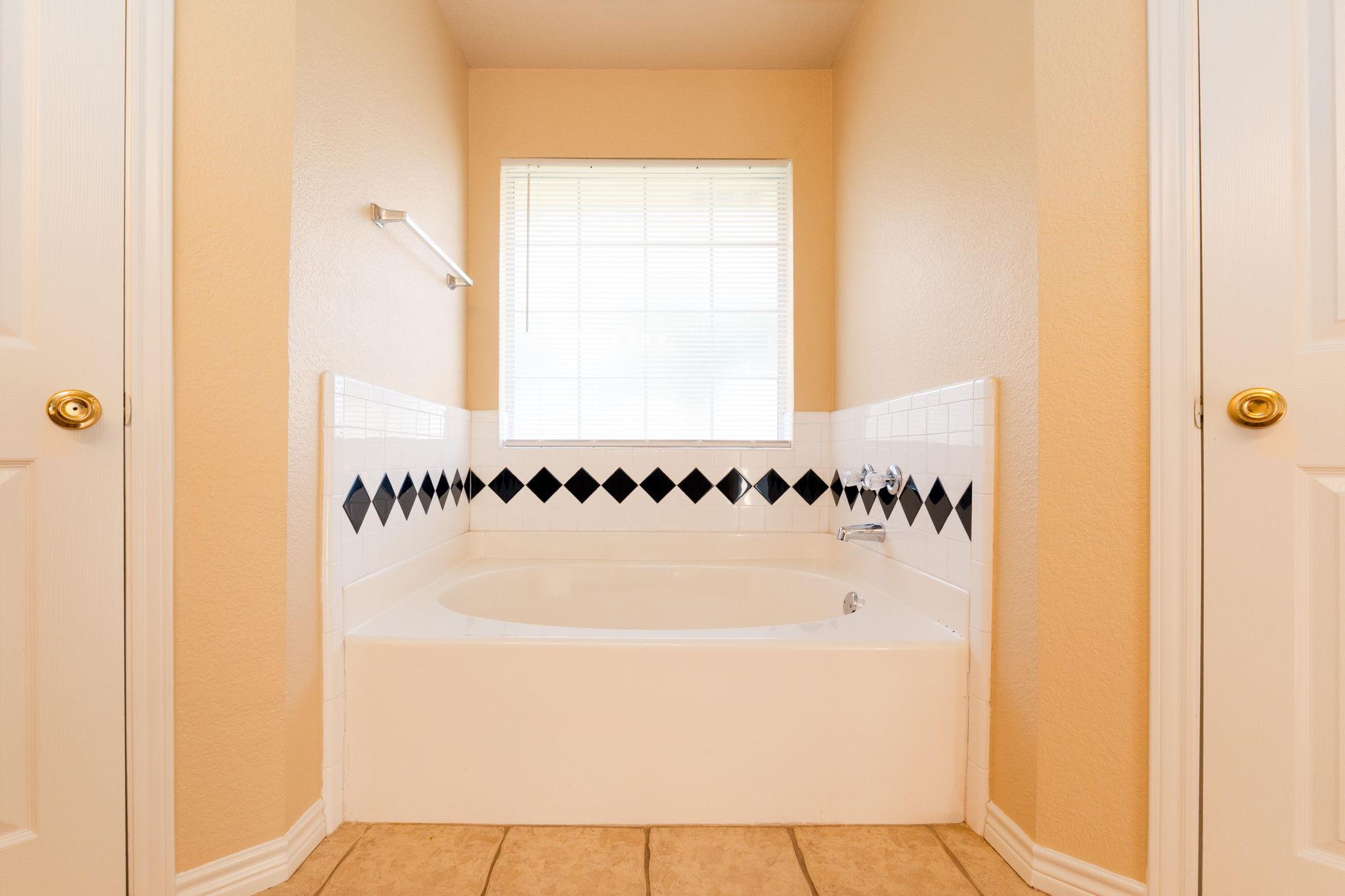 3163 Lomas Rodando Calzada, Kempner, TX 76539