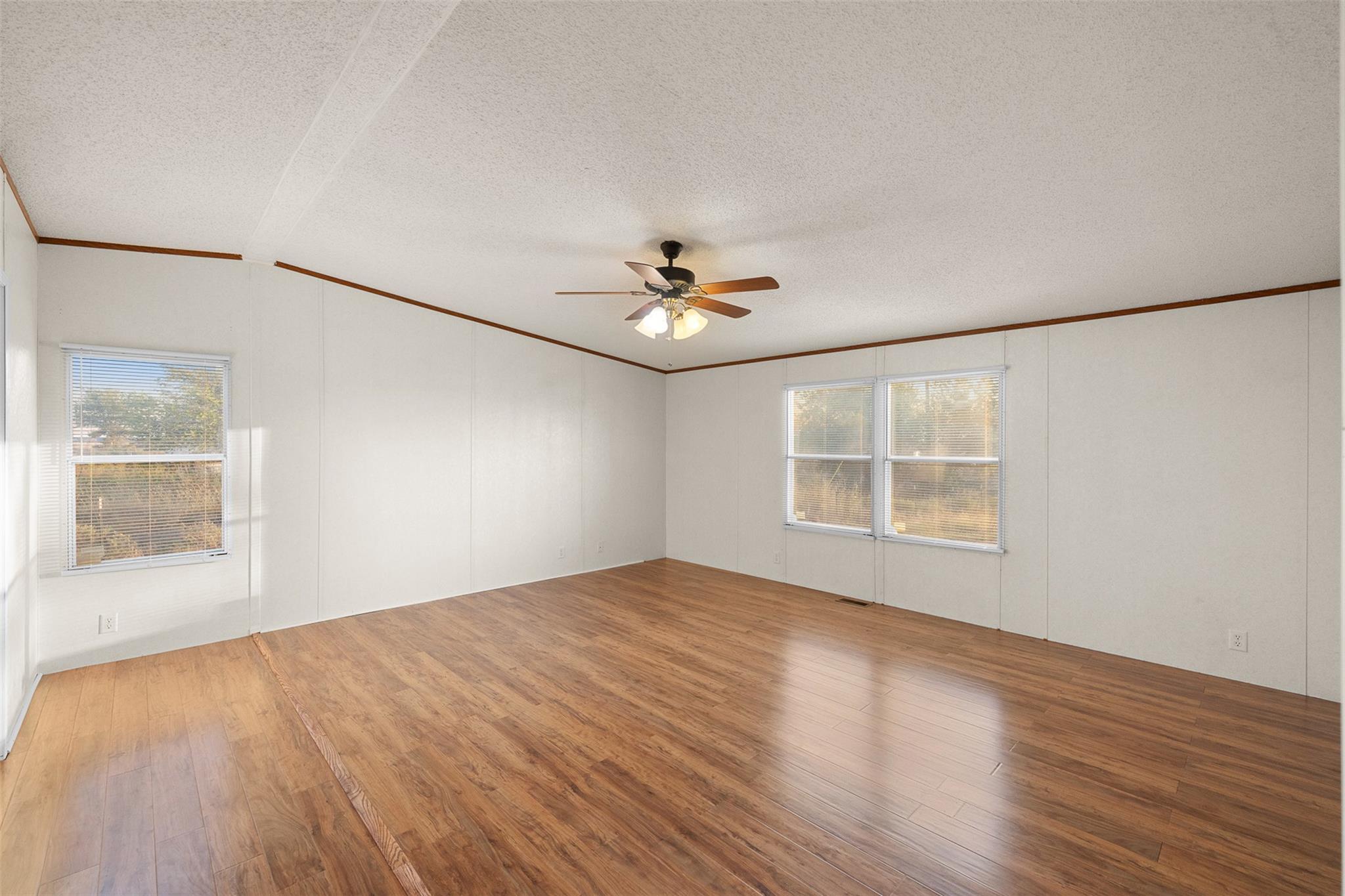 1099 Private Road 4041, Dime Box, TX 77853