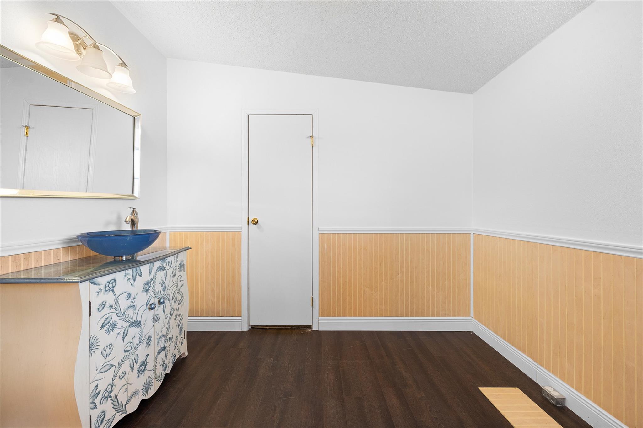 1099 Private Road 4041, Dime Box, TX 77853