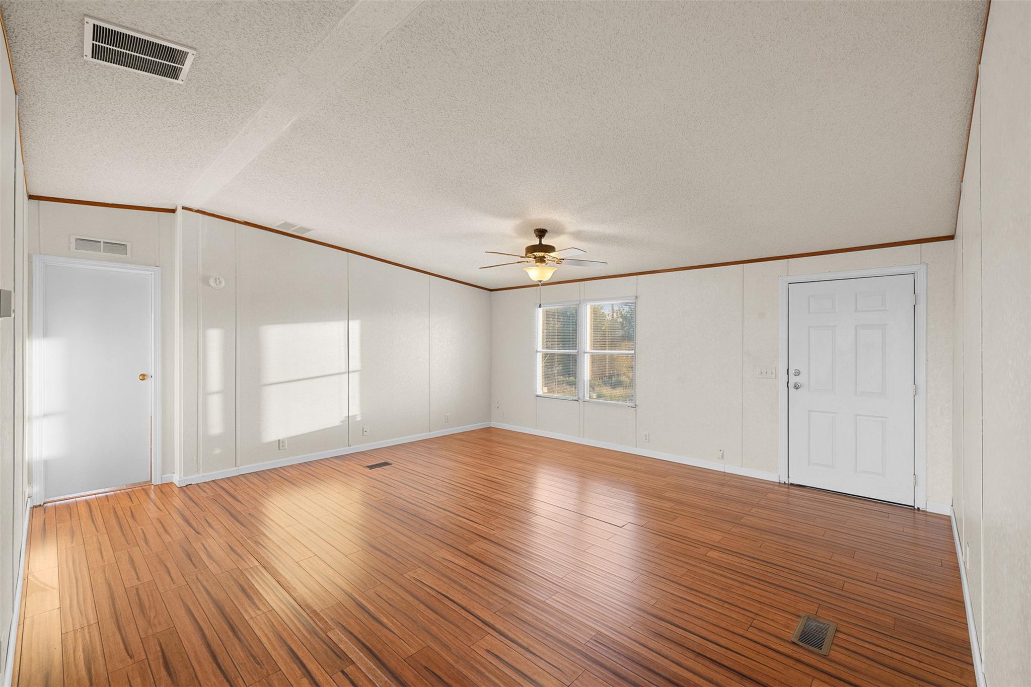 1099 Private Road 4041, Dime Box, TX 77853