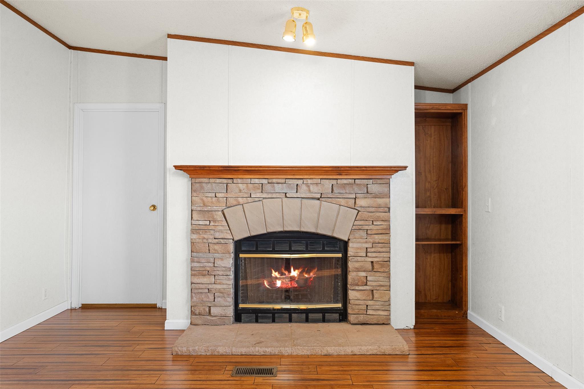 1099 Private Road 4041, Dime Box, TX 77853