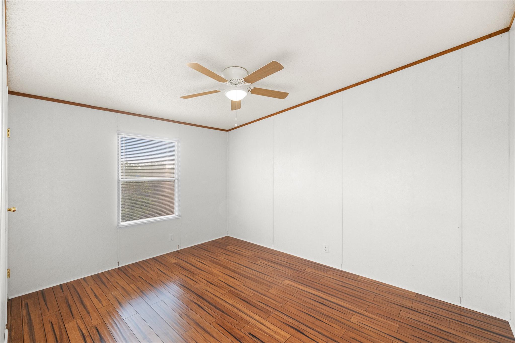 1099 Private Road 4041, Dime Box, TX 77853