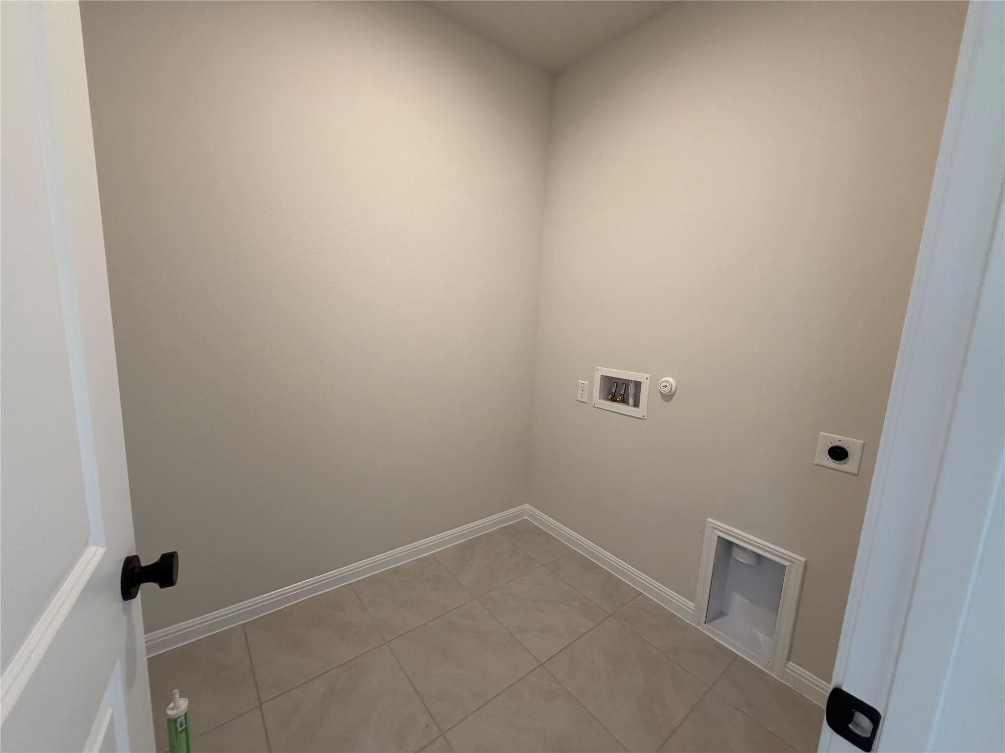 272 Ranier Way, Dripping Springs, TX 78620