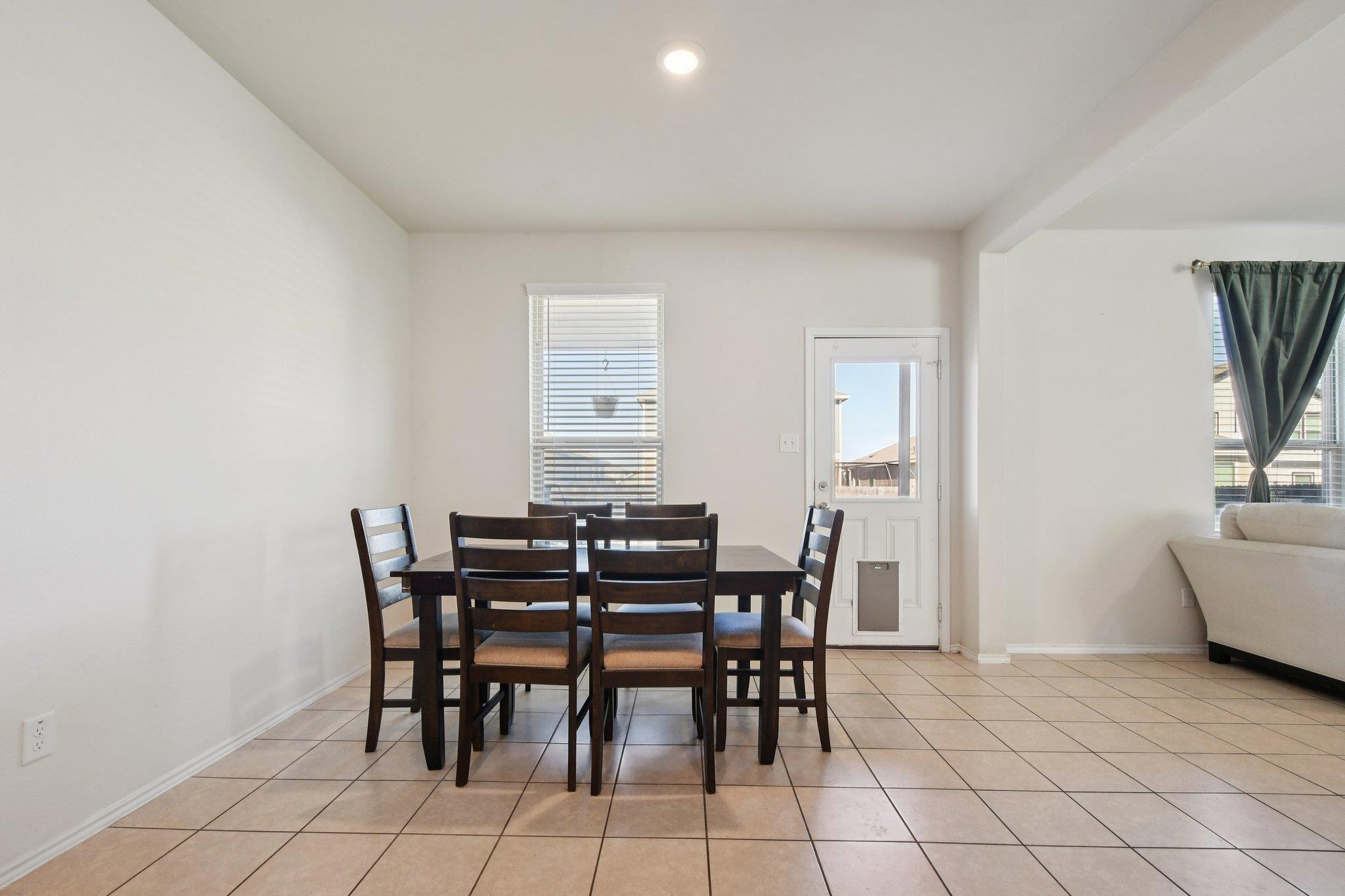 185 Katie Elder Dr, Jarrell, TX 76588