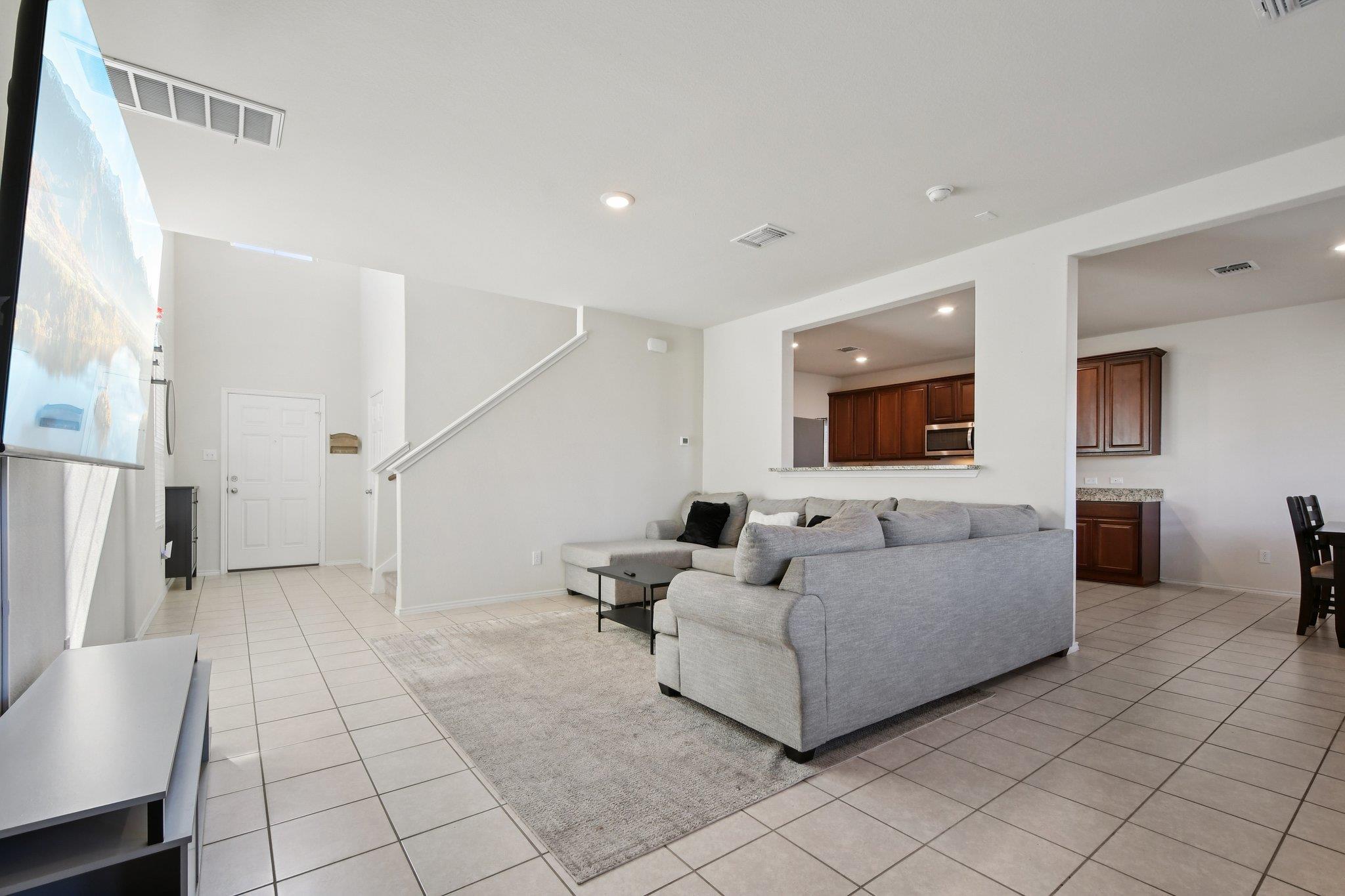 185 Katie Elder Dr, Jarrell, TX 76588