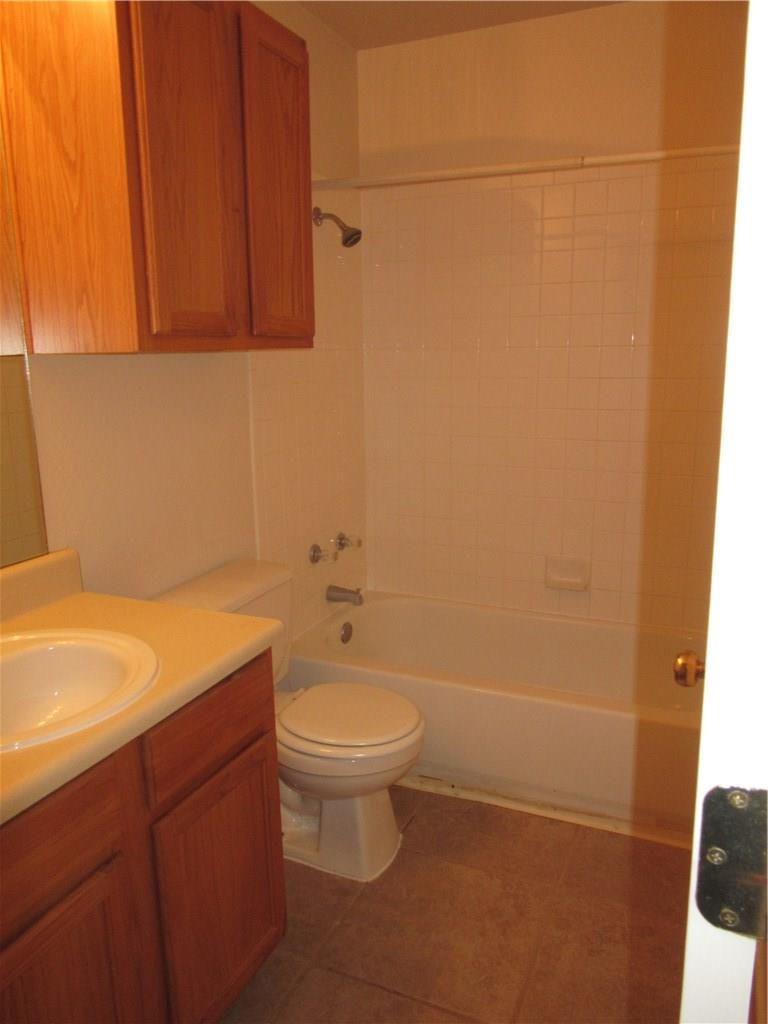 2847 Southampton Way # A, Round Rock, TX 78664