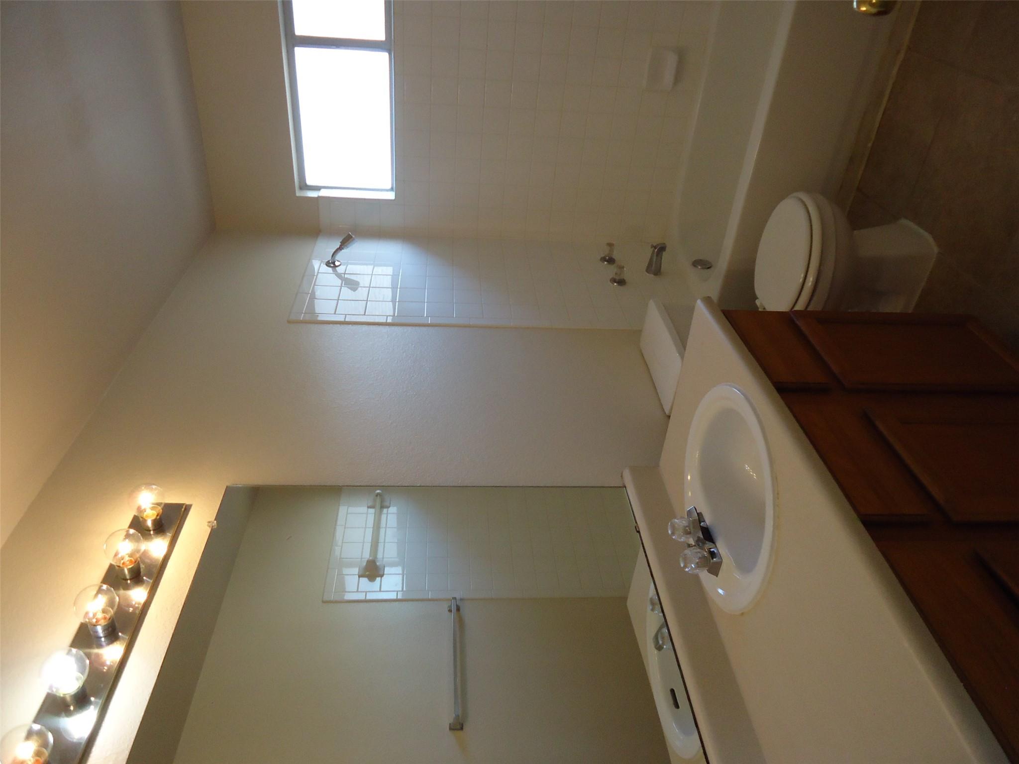 2847 Southampton Way # A, Round Rock, TX 78664