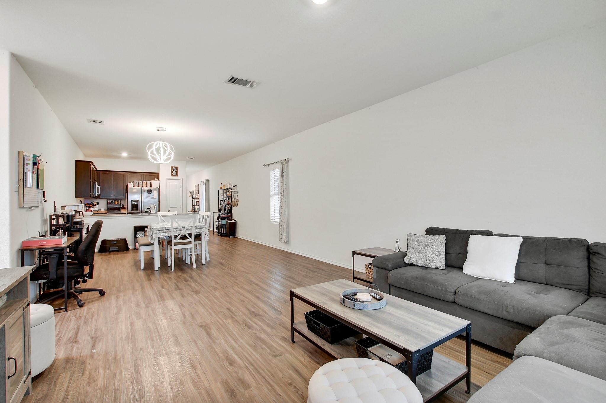 207 Soapstone Pass, Maxwell, TX 78656