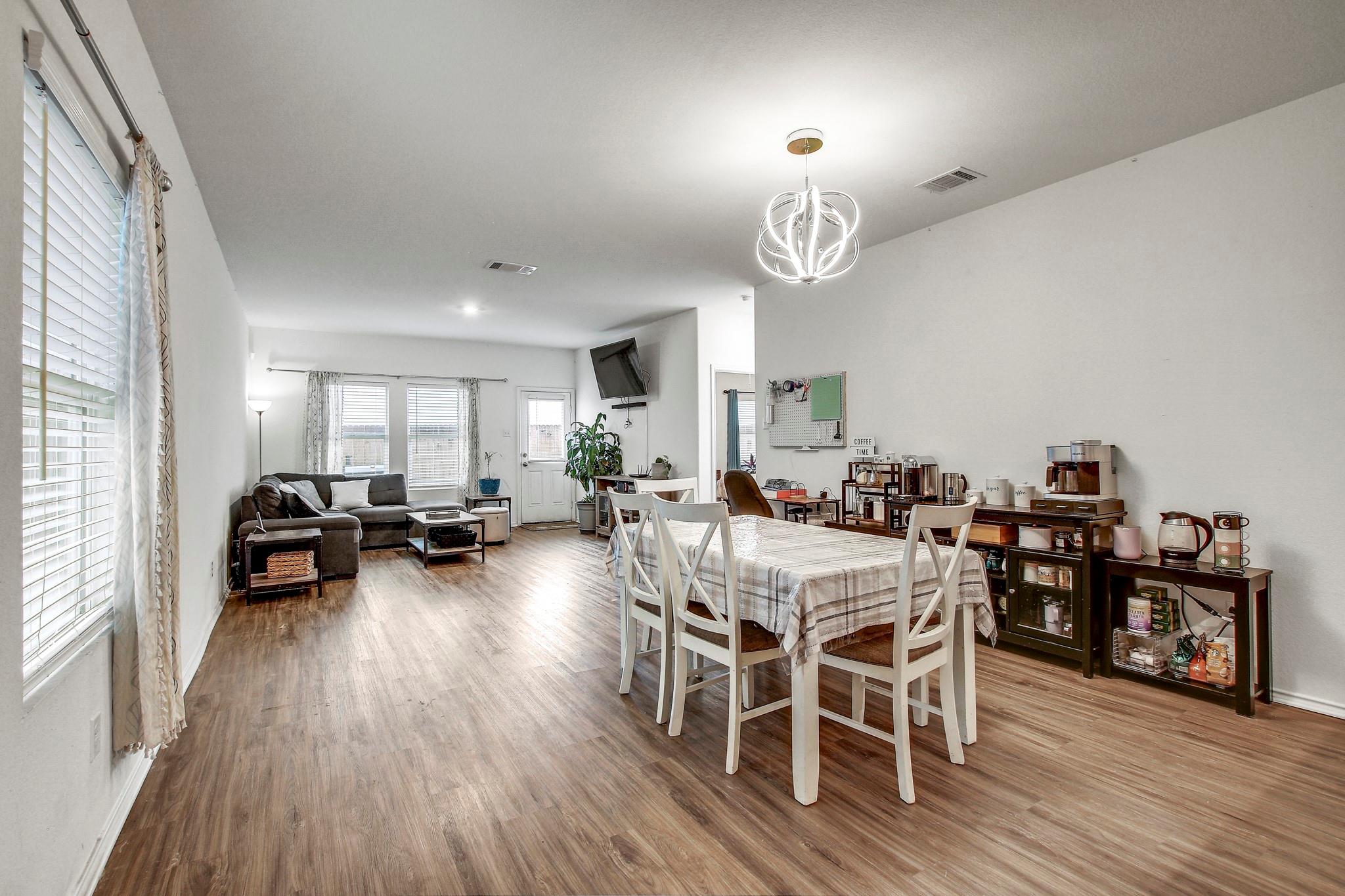 207 Soapstone Pass, Maxwell, TX 78656