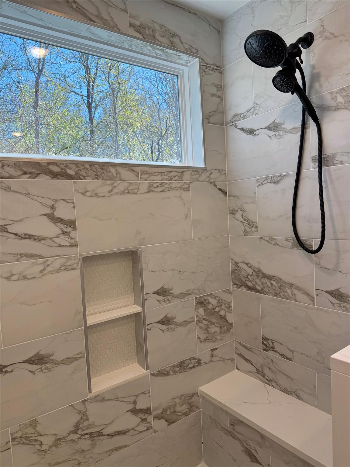 113 Mokulua Ln, Bastrop, TX 78602