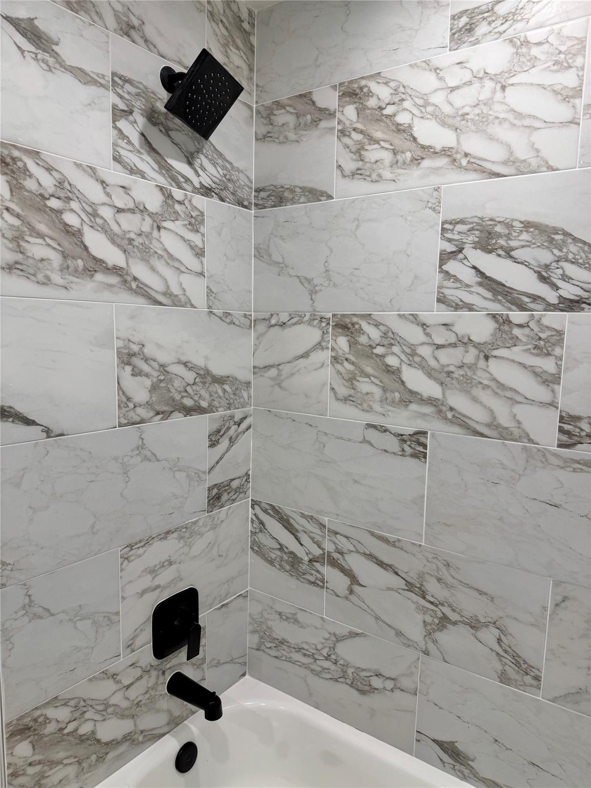 113 Mokulua Ln, Bastrop, TX 78602