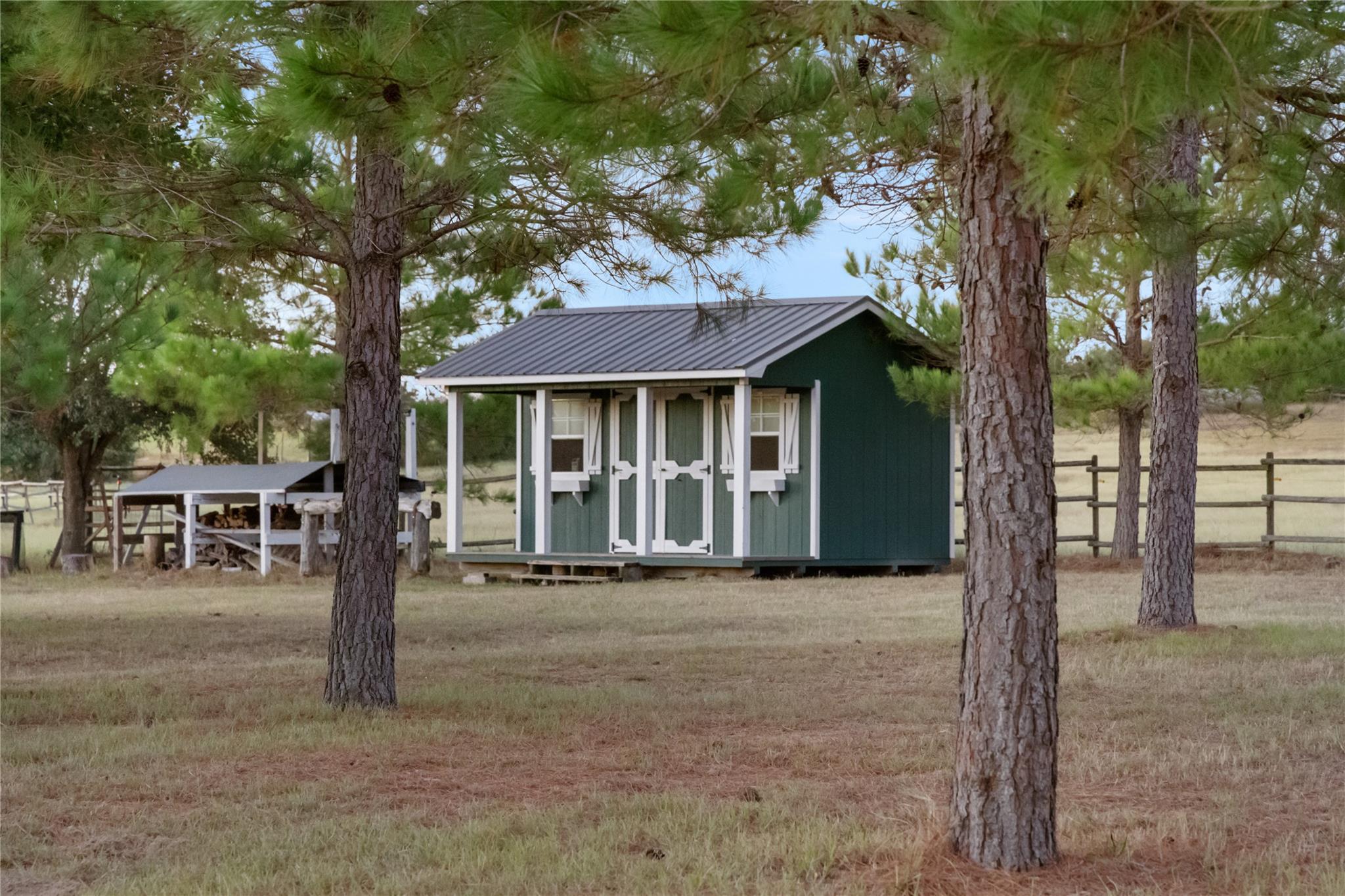 245 Country Lane Ln, McDade, TX 78650