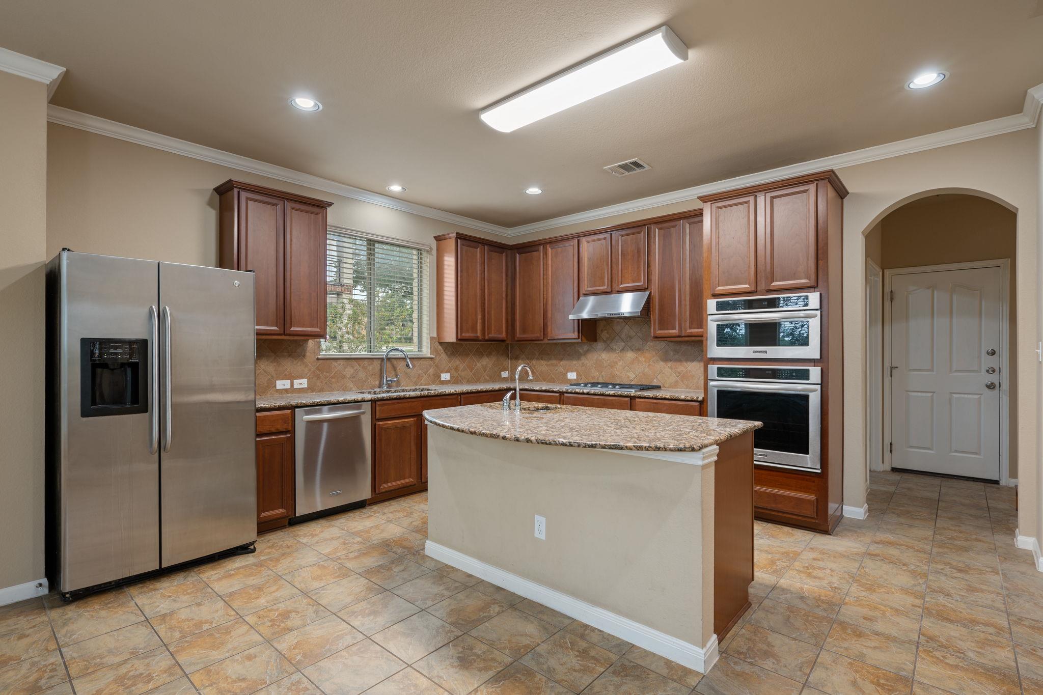 5301 Cypress Ranch Blvd, Spicewood, TX 78669