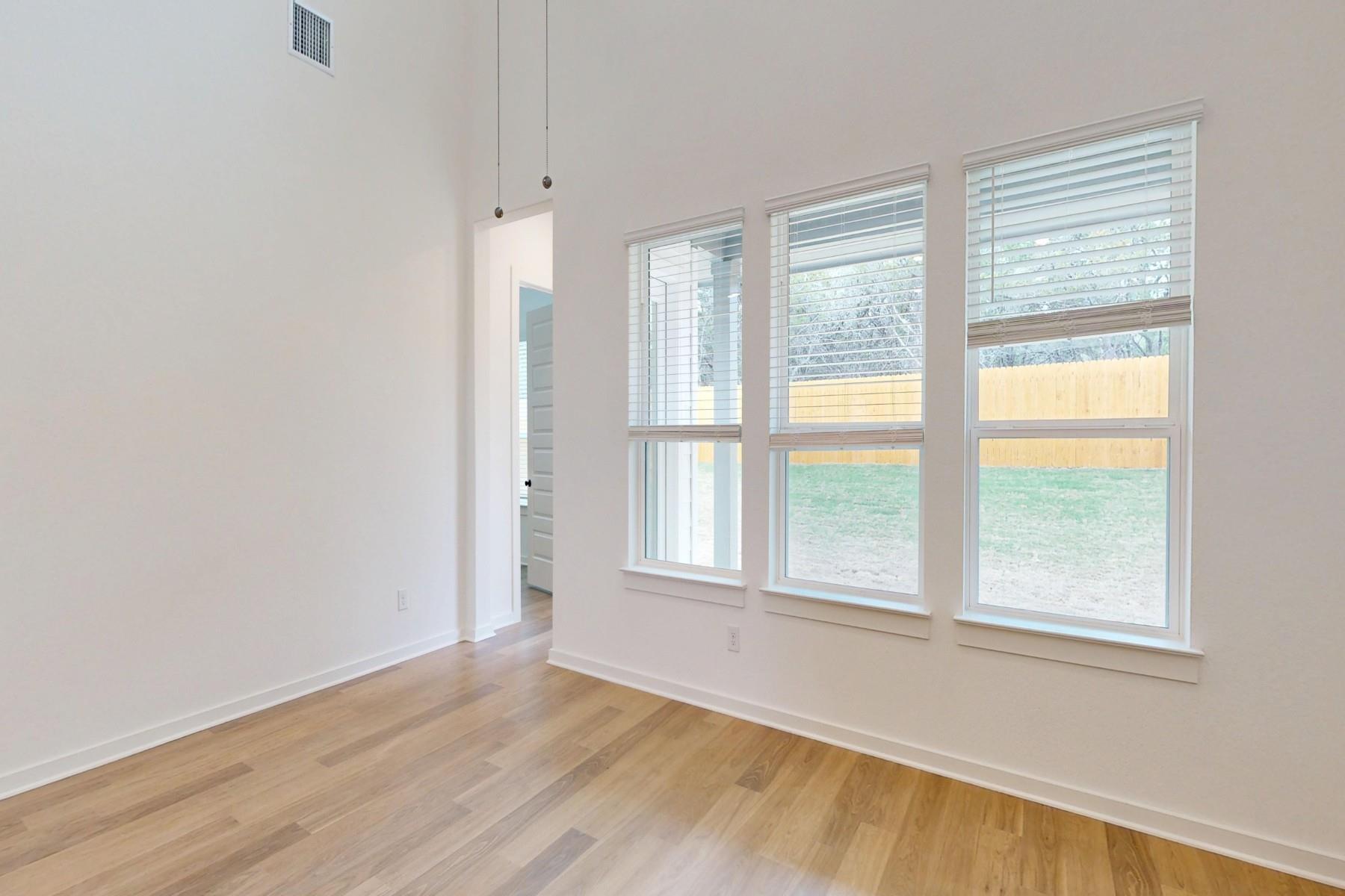 152 Bishop Wood Rd, Dripping Springs, TX 78620