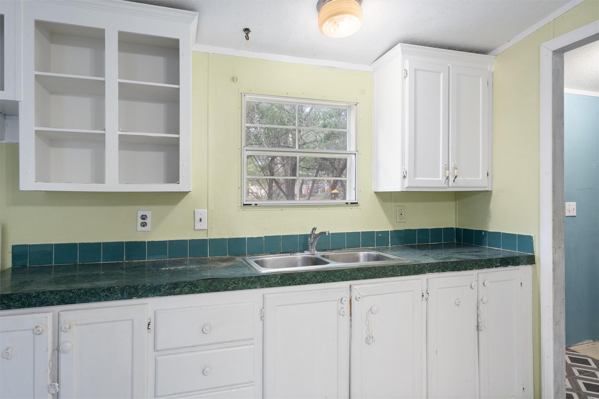 743 Oak Mdws, San Marcos, TX 78666