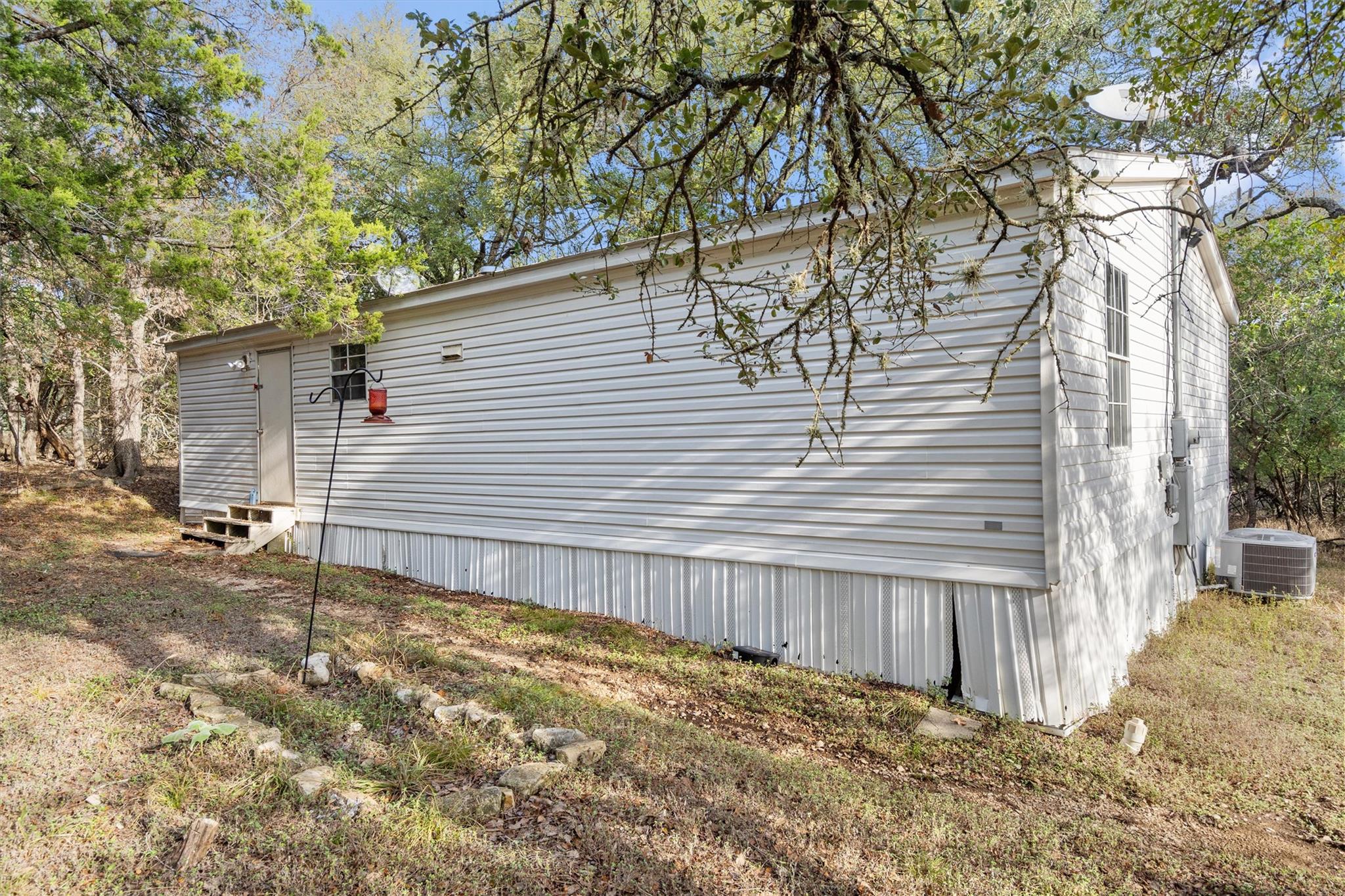 743 Oak Mdws, San Marcos, TX 78666