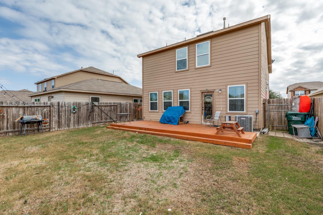 1524 Treeta Trl, Kyle, TX 78640